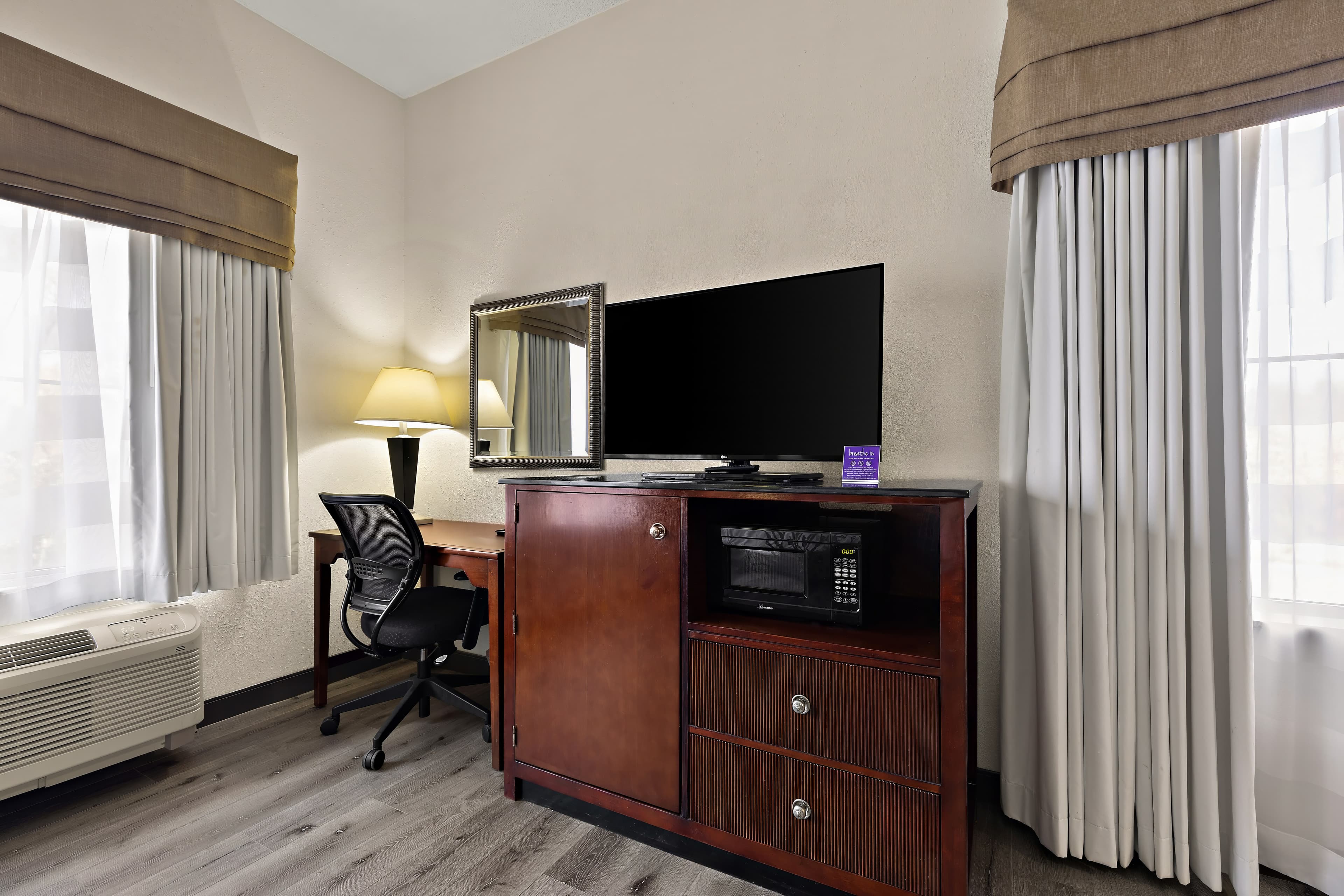 Sleep Inn & Suites near Joint Base Andrews-Washington Area — 15