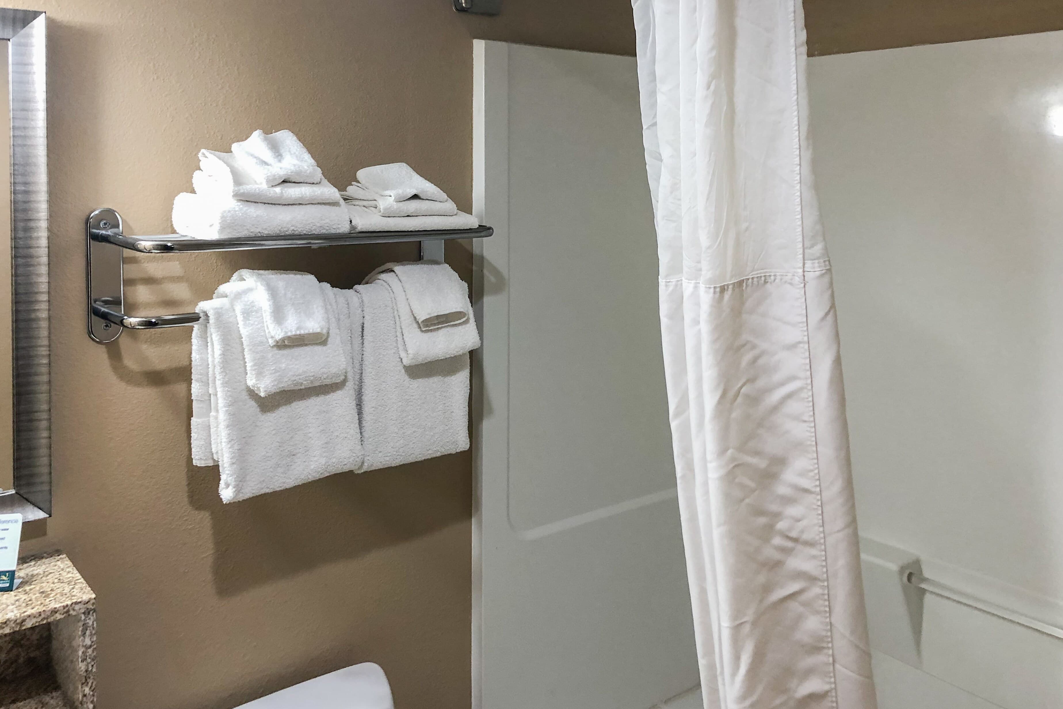 Quality Inn Near Joint Base Andrews-Washington Area - Image 5