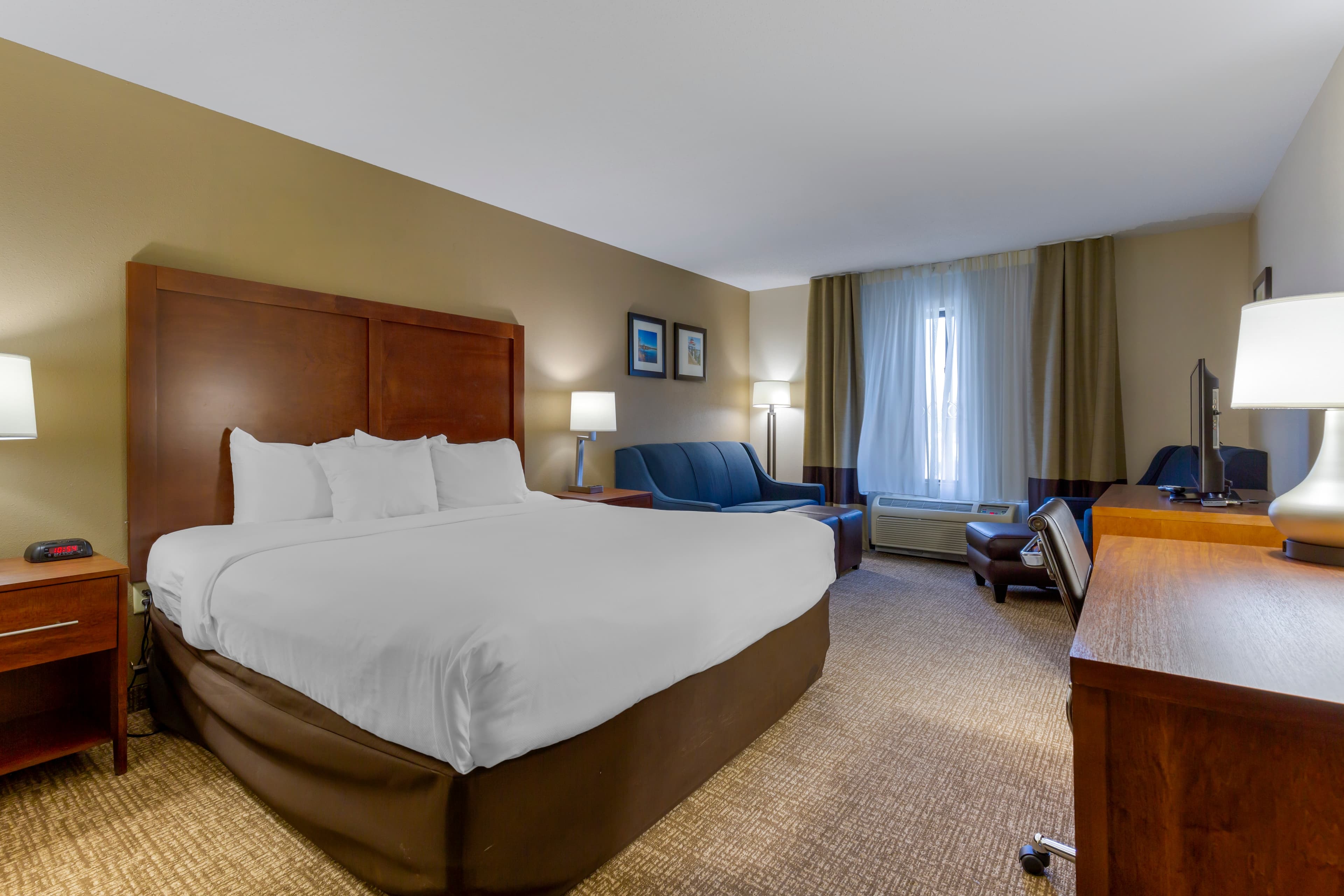 Comfort Inn & Suites Cambridge — 2