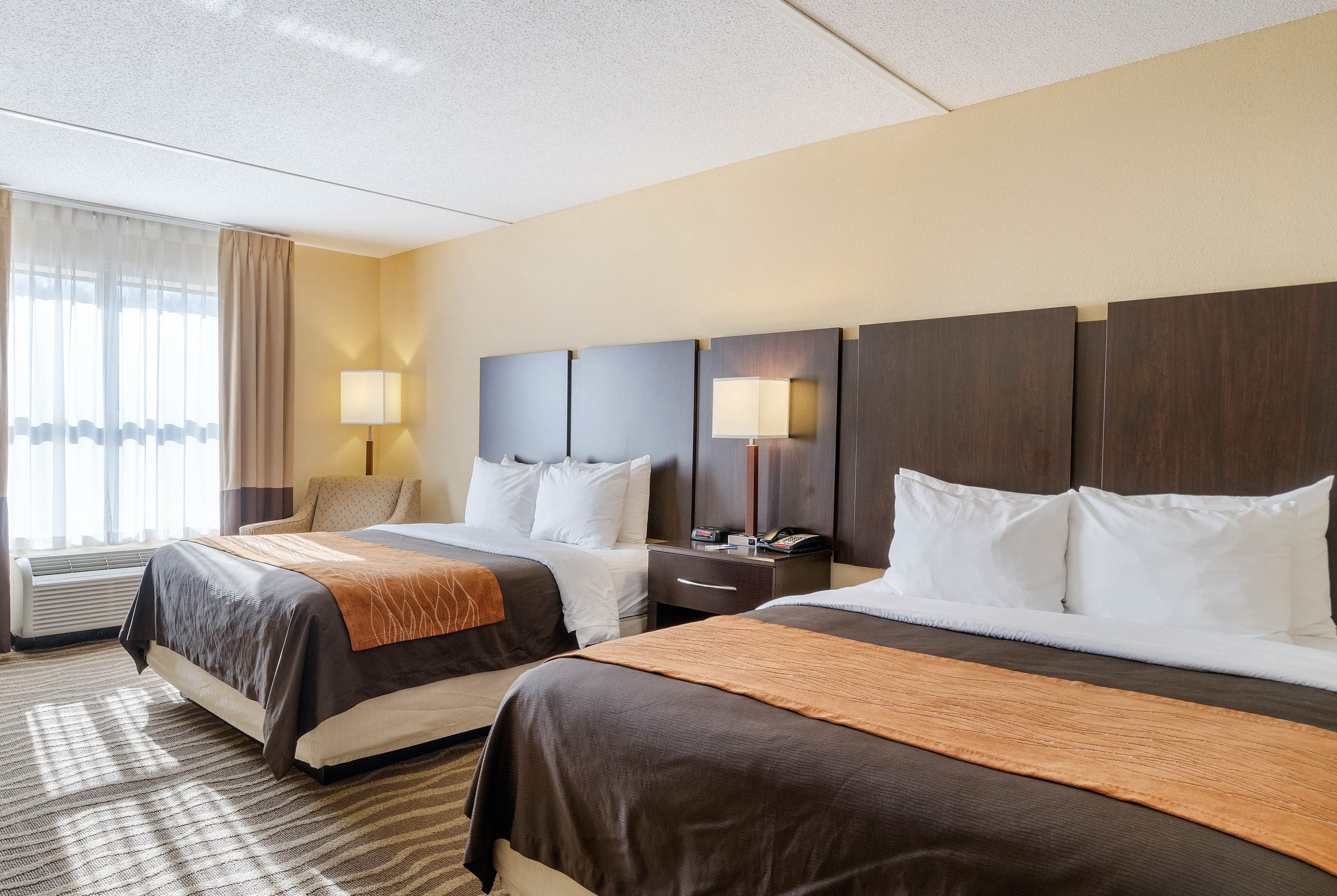 Comfort Inn & Suites Lexington Park near Pax River - Image 5