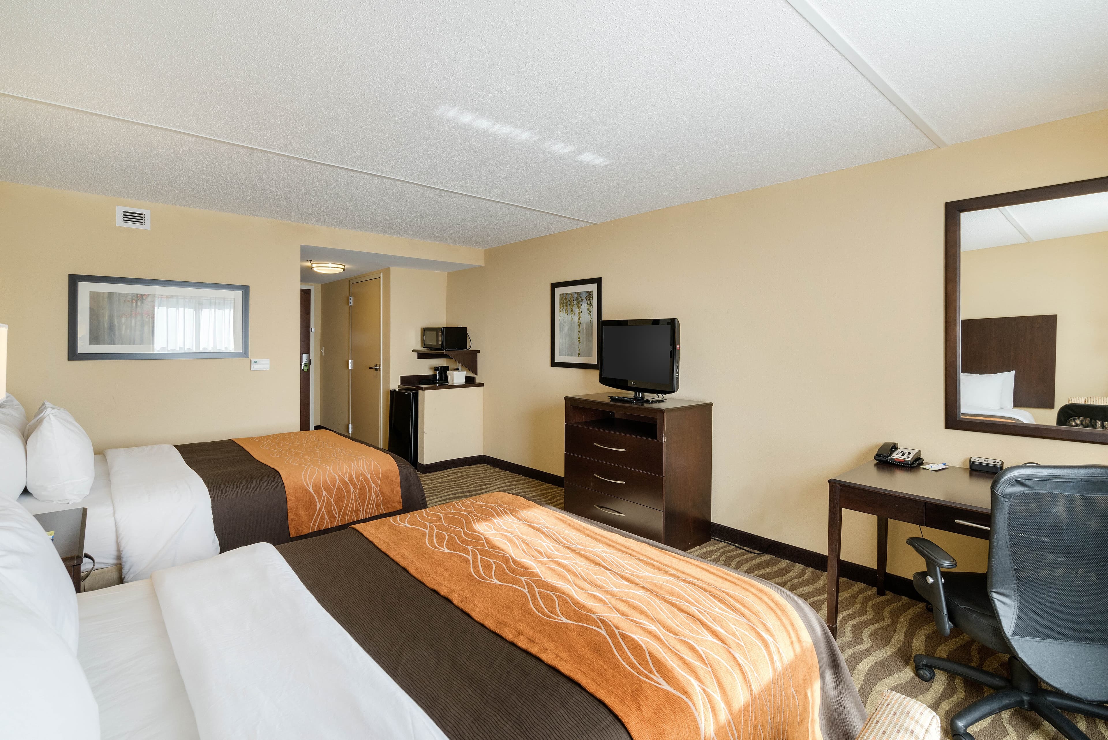 Comfort Inn & Suites Lexington Park near Pax River — 6