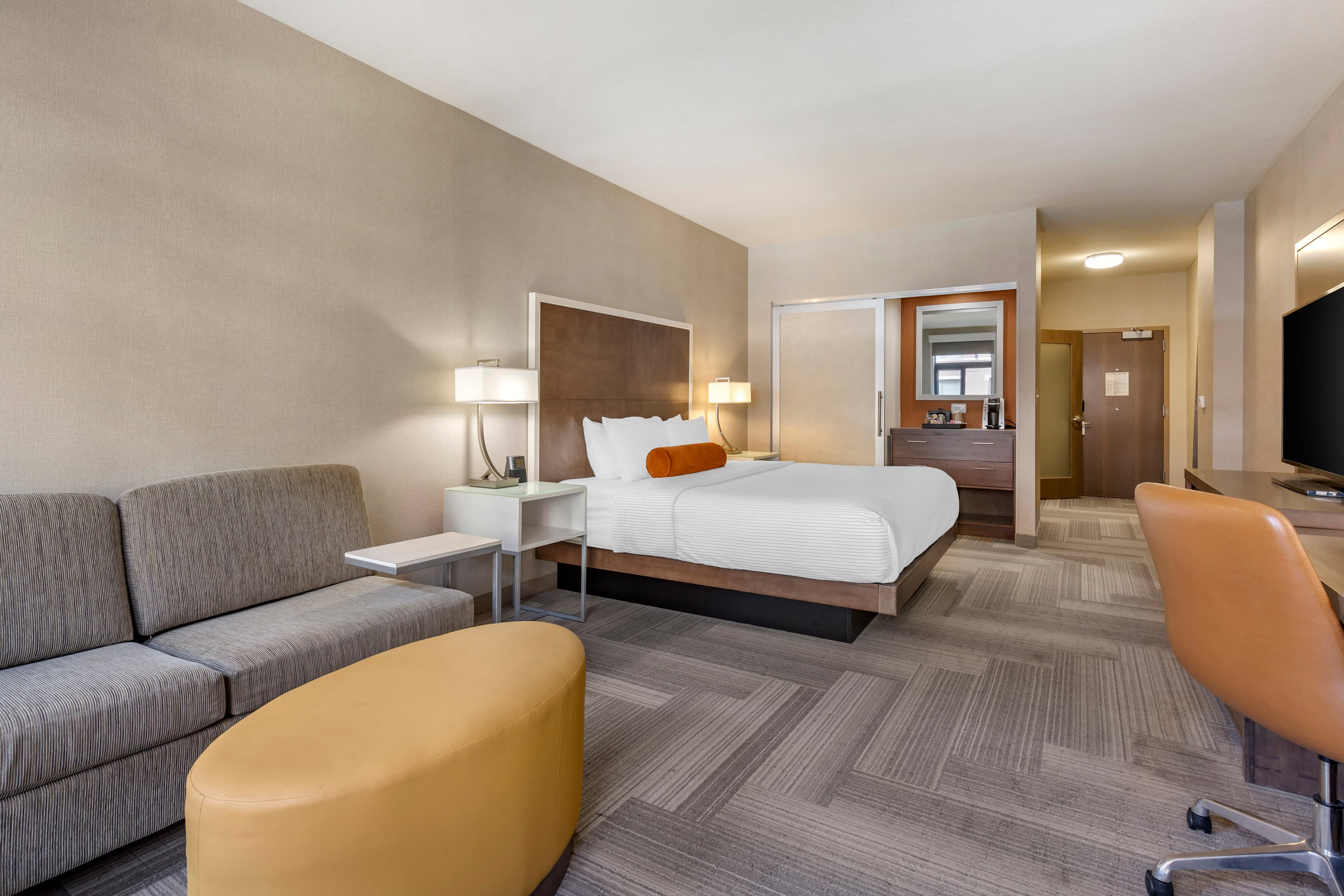 Cambria Hotel Rockville - Image 4