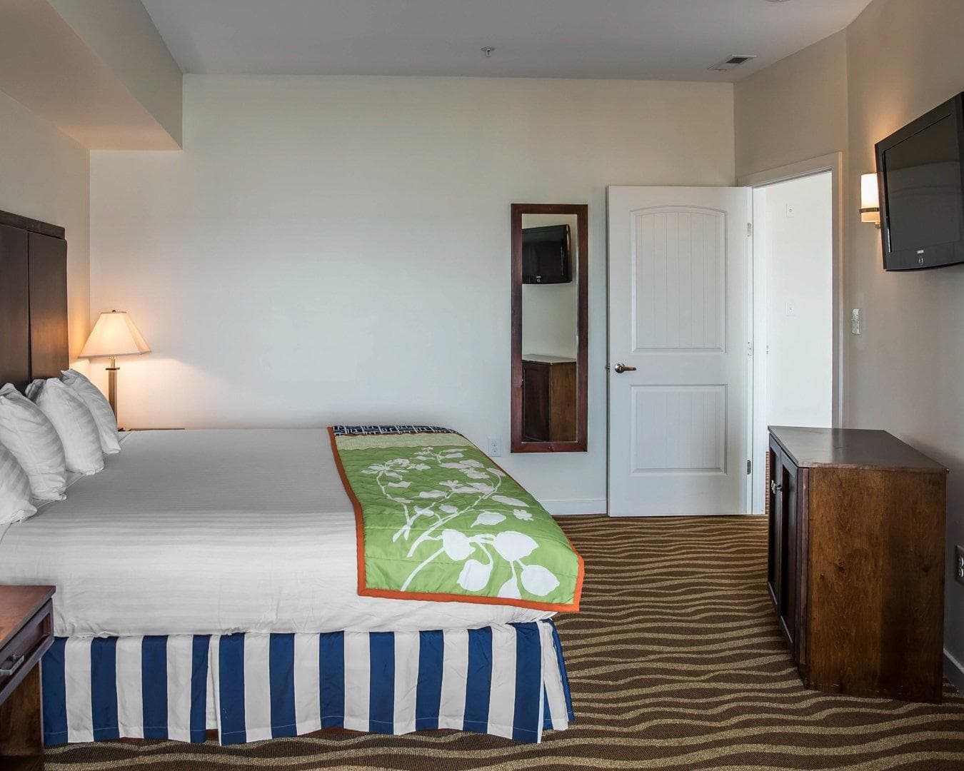 Island Inn & Suites, an Ascend Collection Hotel — 2