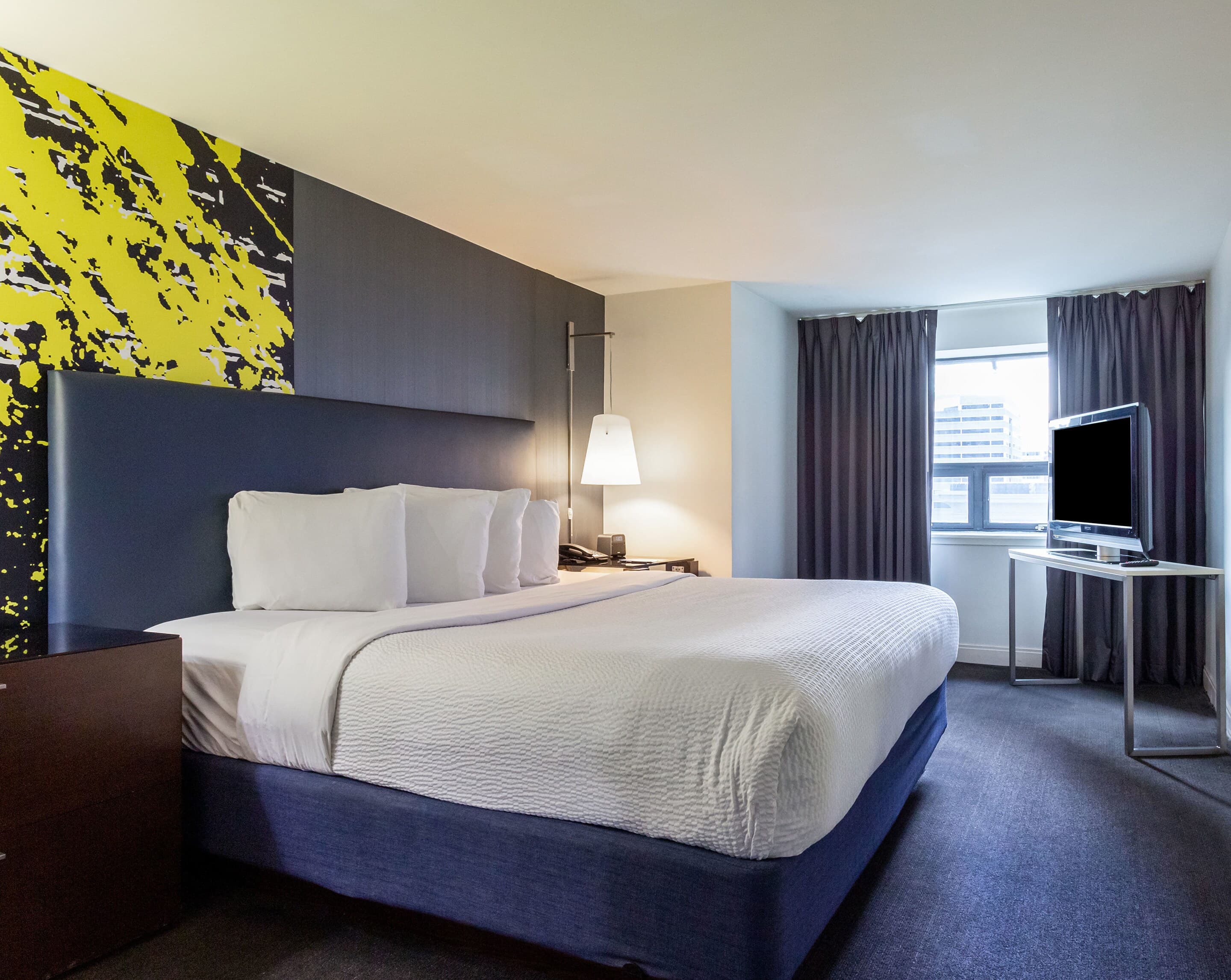 Comfort Inn & Suites Baltimore Inner Harbor — 48
