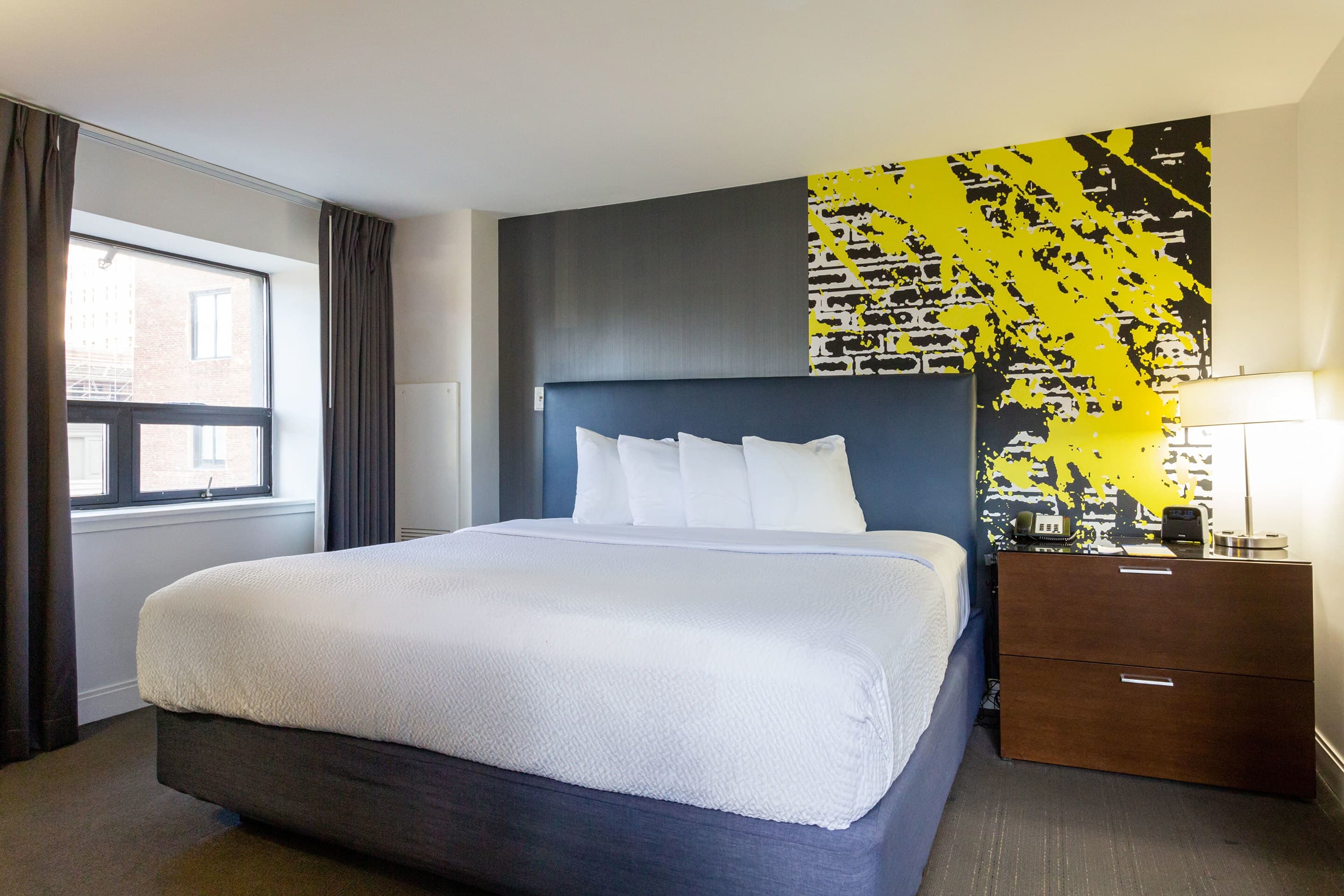 Comfort Inn & Suites Baltimore Inner Harbor — 10