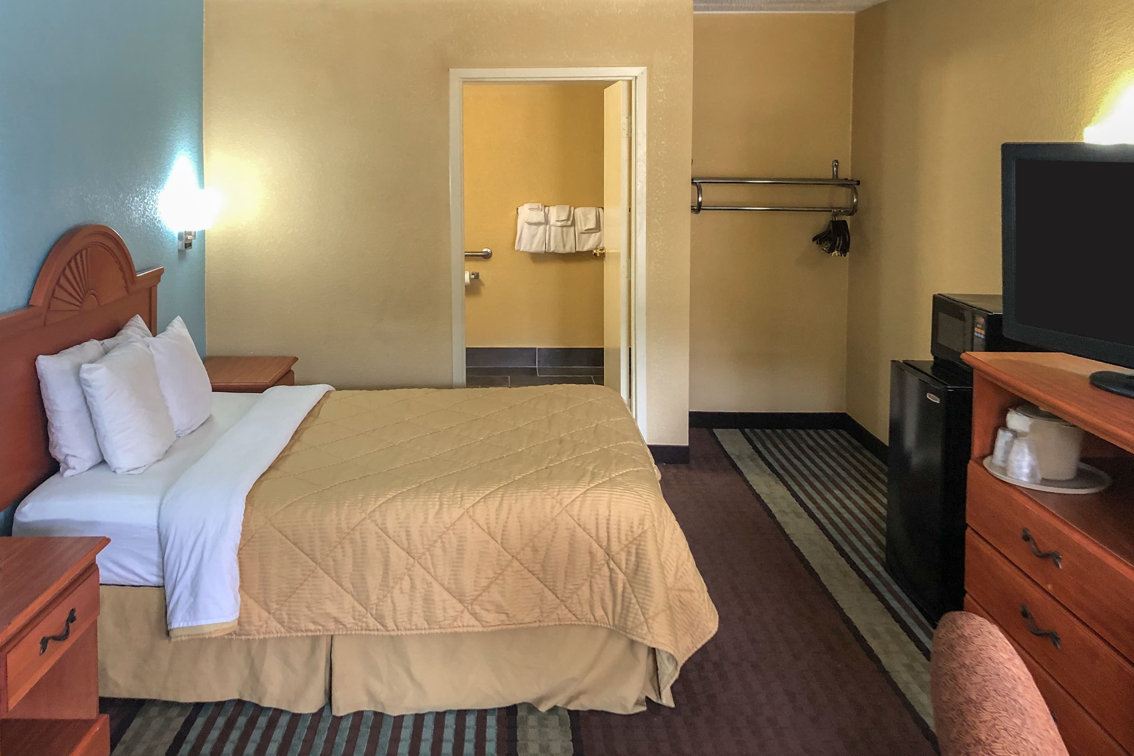 Rodeway Inn Joint Base Andrews Area — 18