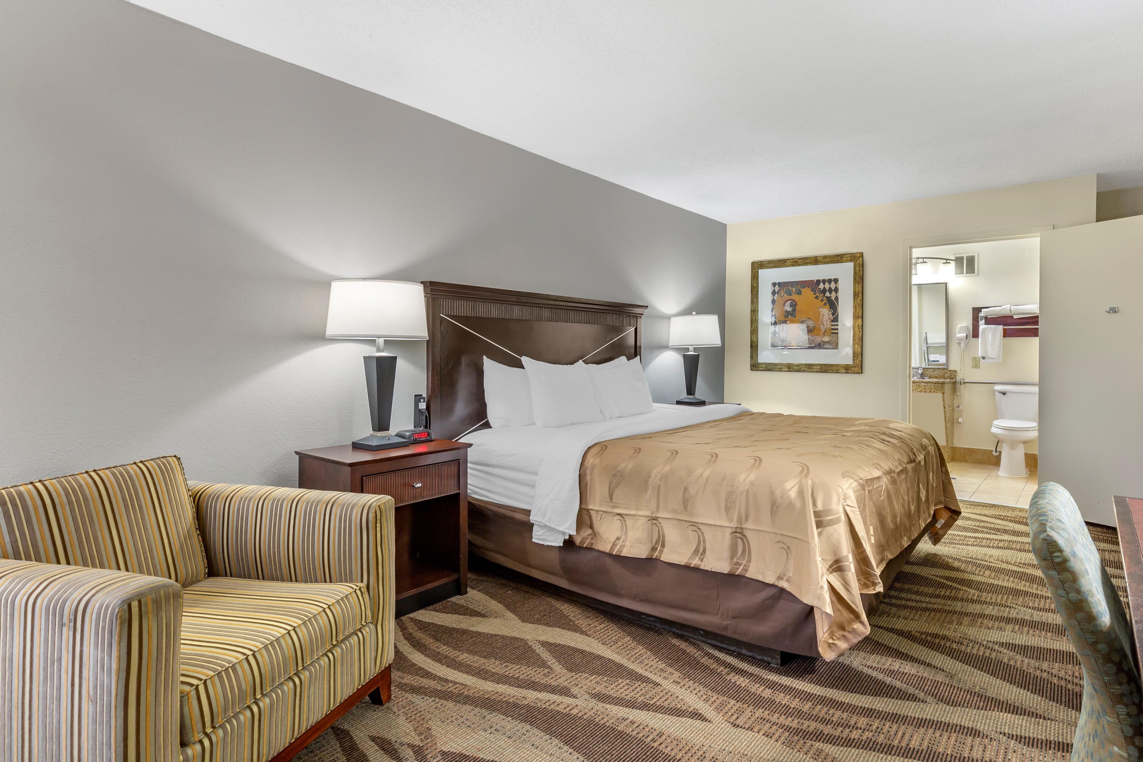 Quality Inn Windsor Mill - Baltimore — 6