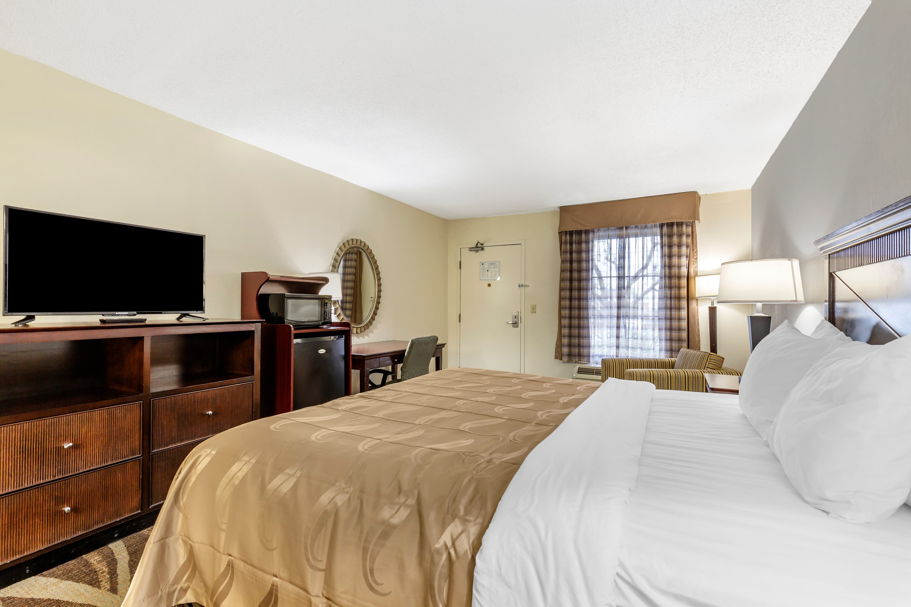 Quality Inn Windsor Mill - Baltimore — 7