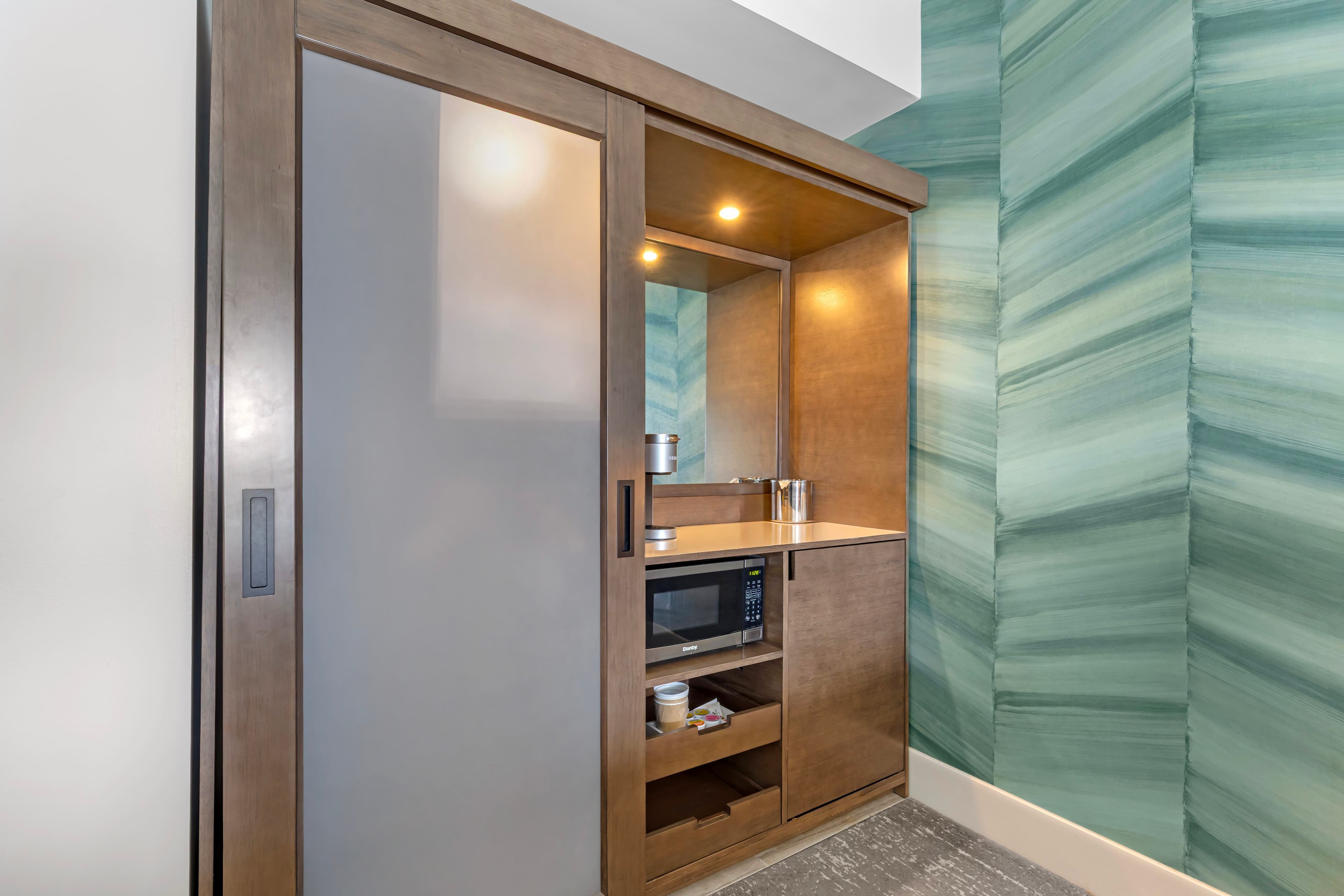 Cambria Hotel Ocean City - Bayfront - Image 2