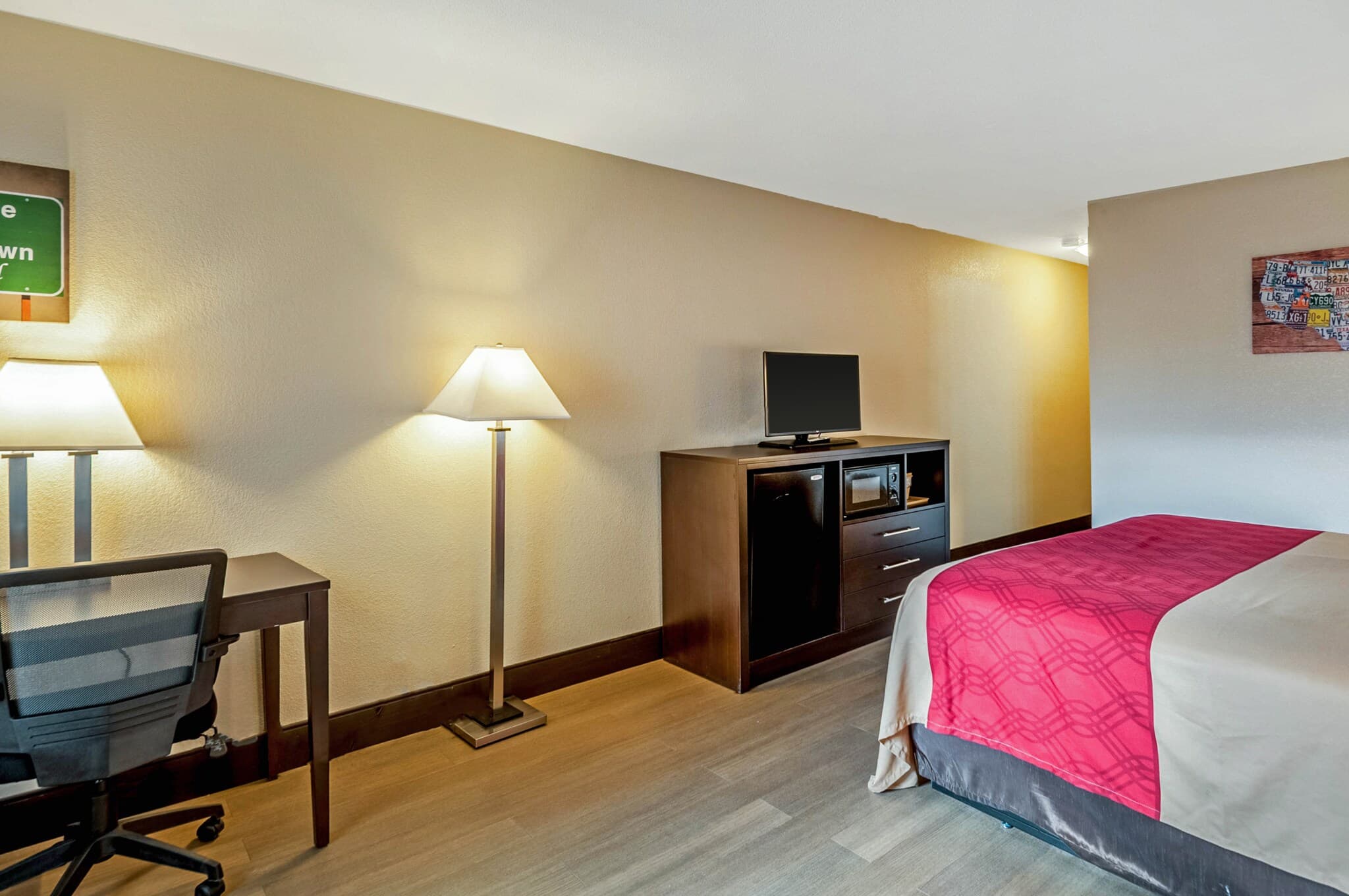 Econo Lodge Hagerstown — 9