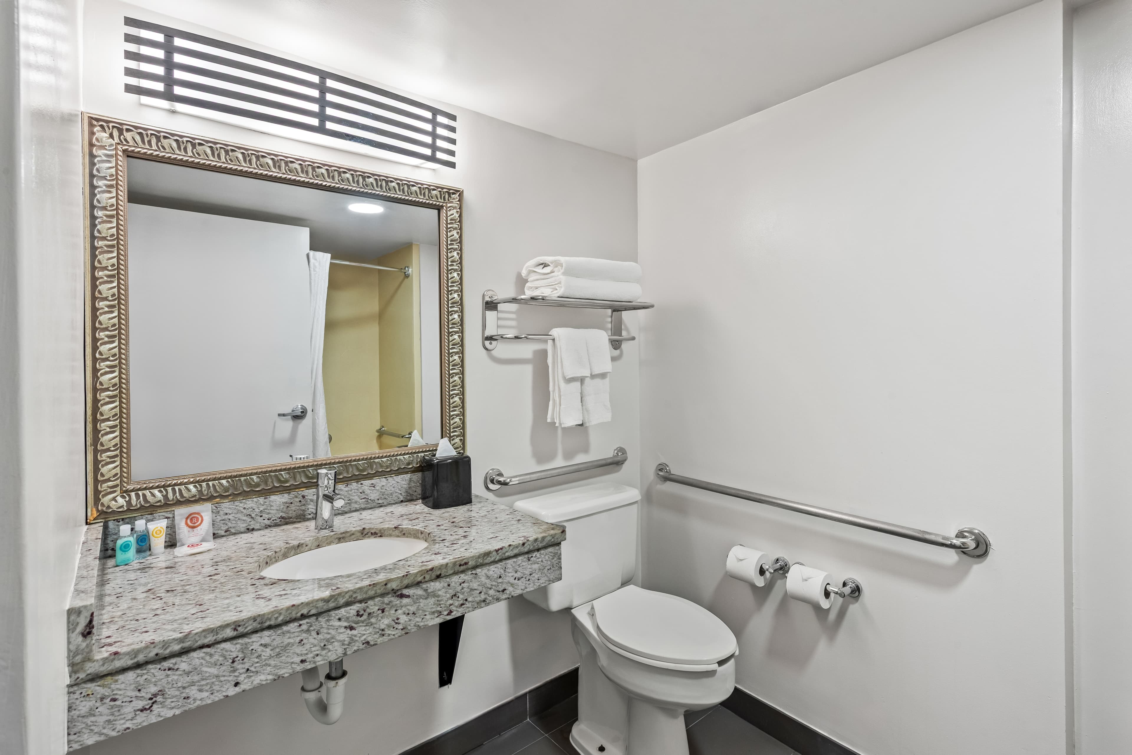 Comfort Inn Largo-Washington DC East — 6