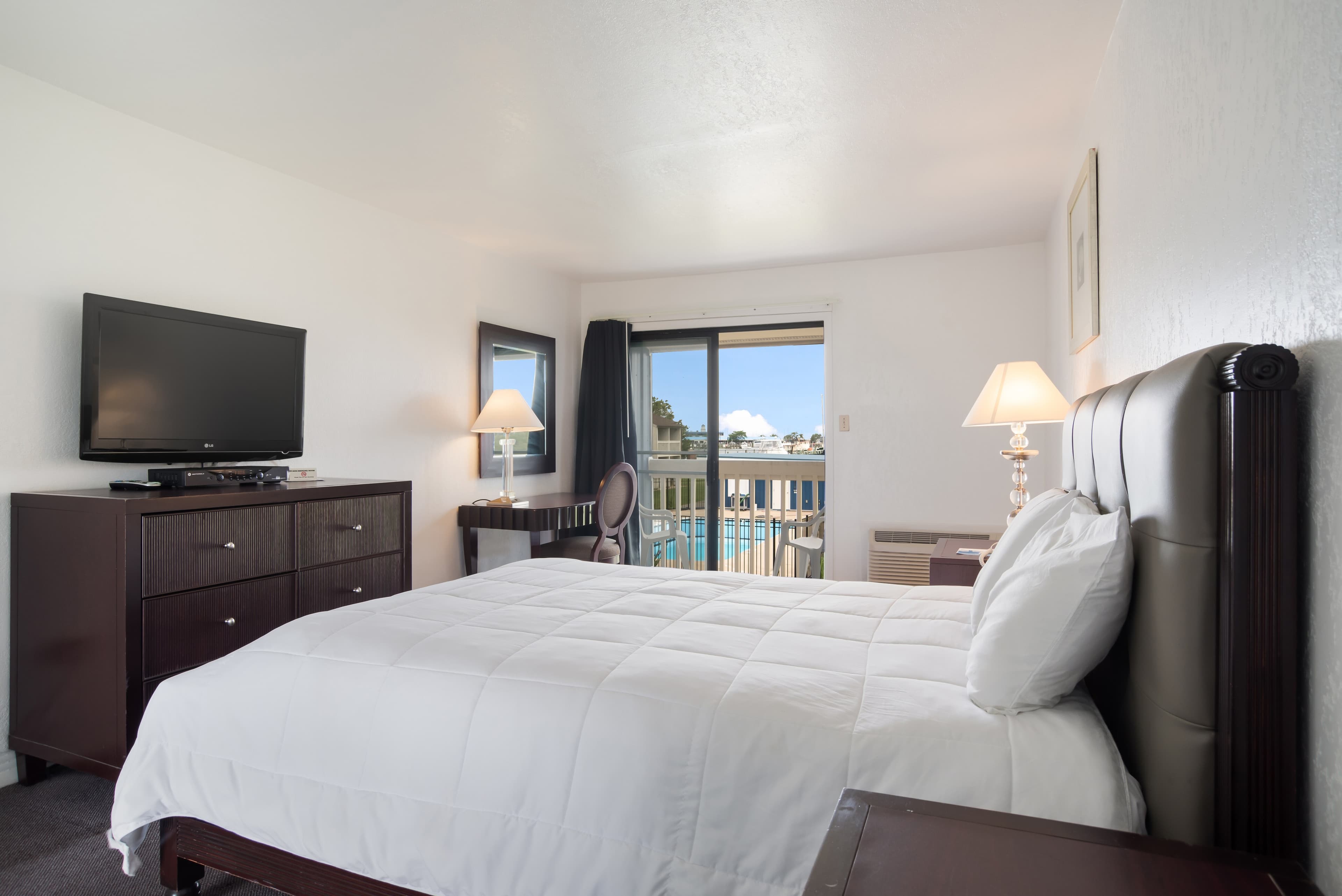Rodeway Inn at Somers Cove Marina — 13