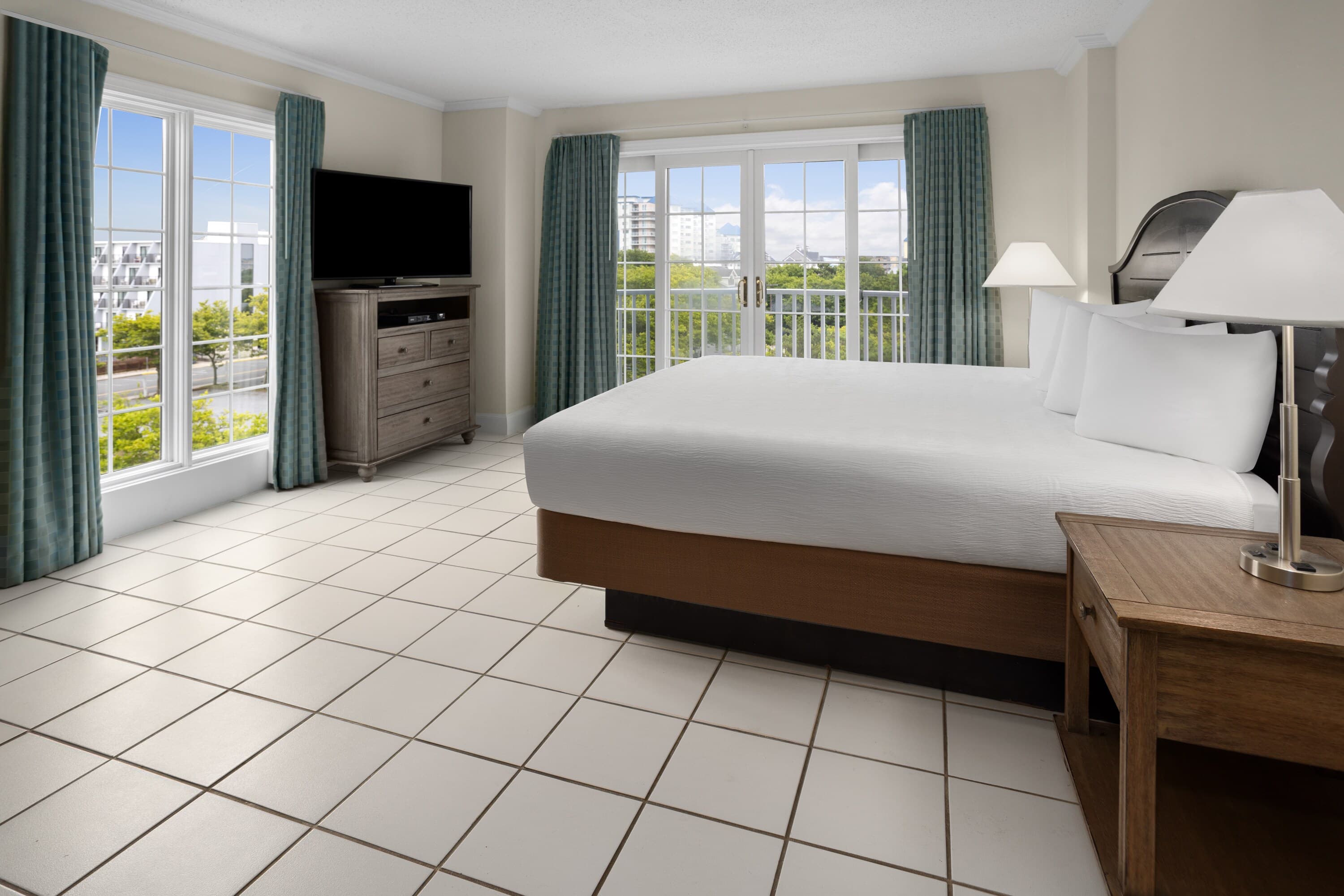 Coconut Malorie Resort Ocean City, Ascend Collection Hotel - Image 3