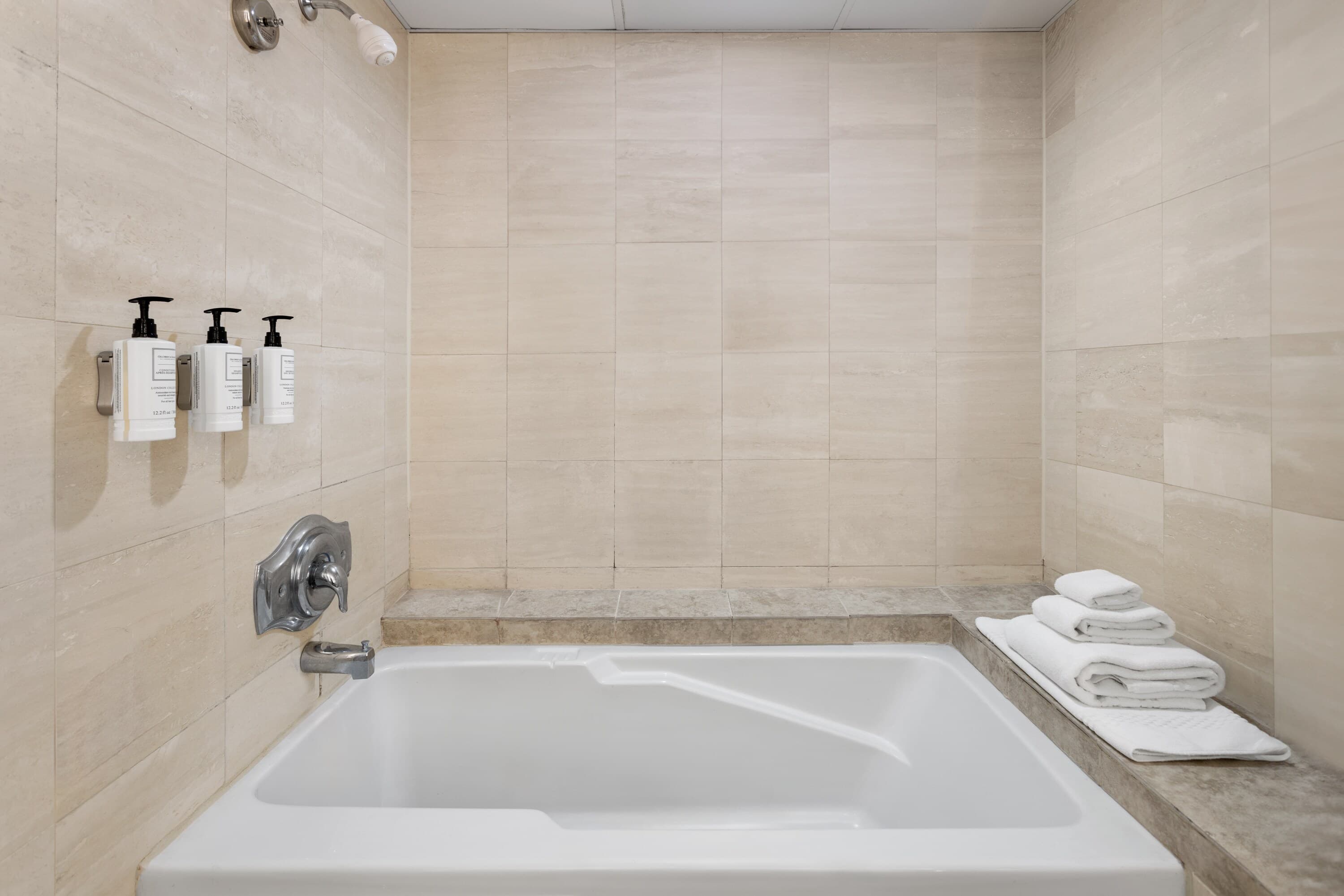 Coconut Malorie Resort Ocean City, Ascend Collection Hotel - Image 5