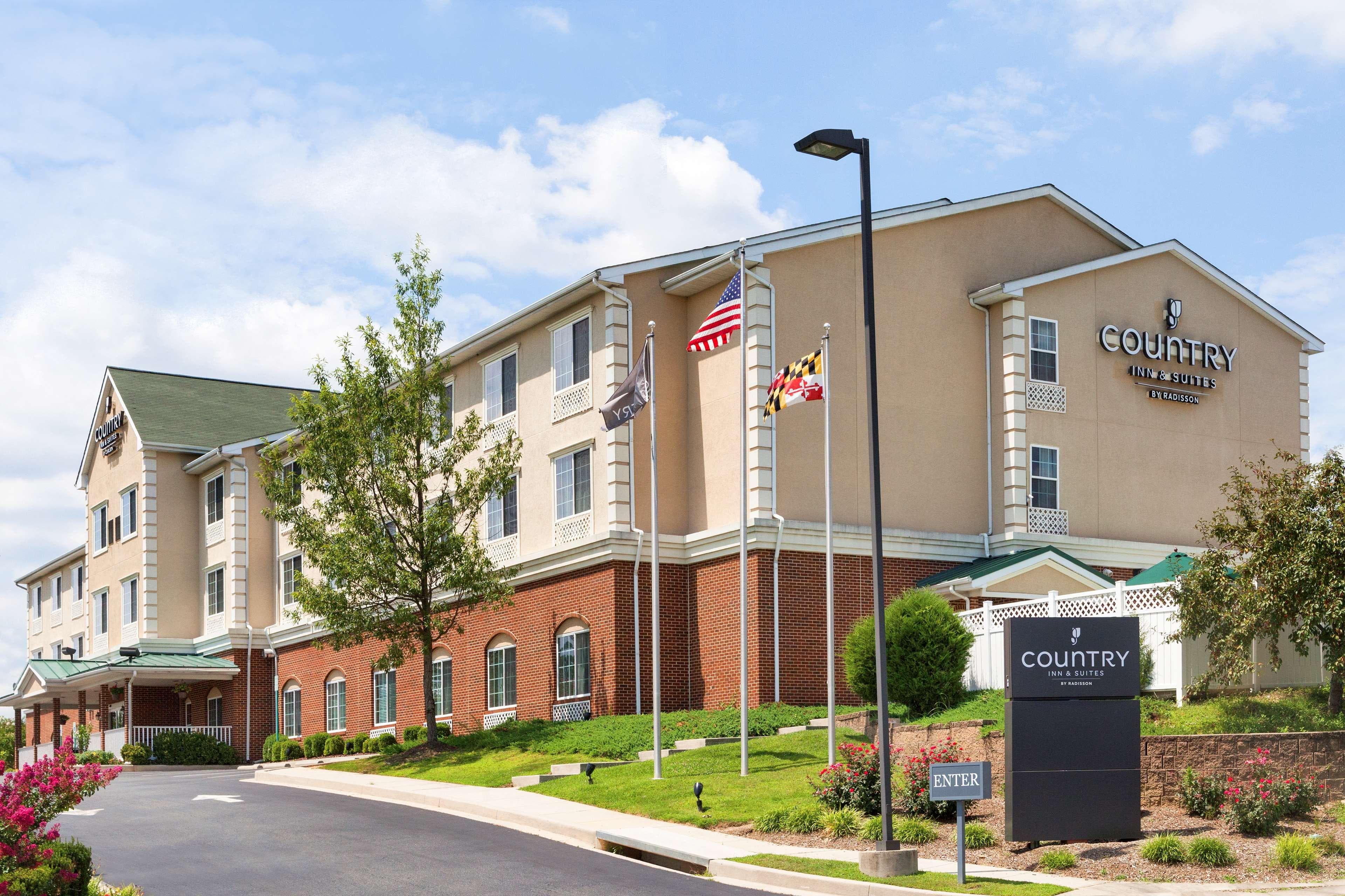 Country Inn & Suites by Radisson, Bel Air/Aberdeen, MD - Image 1