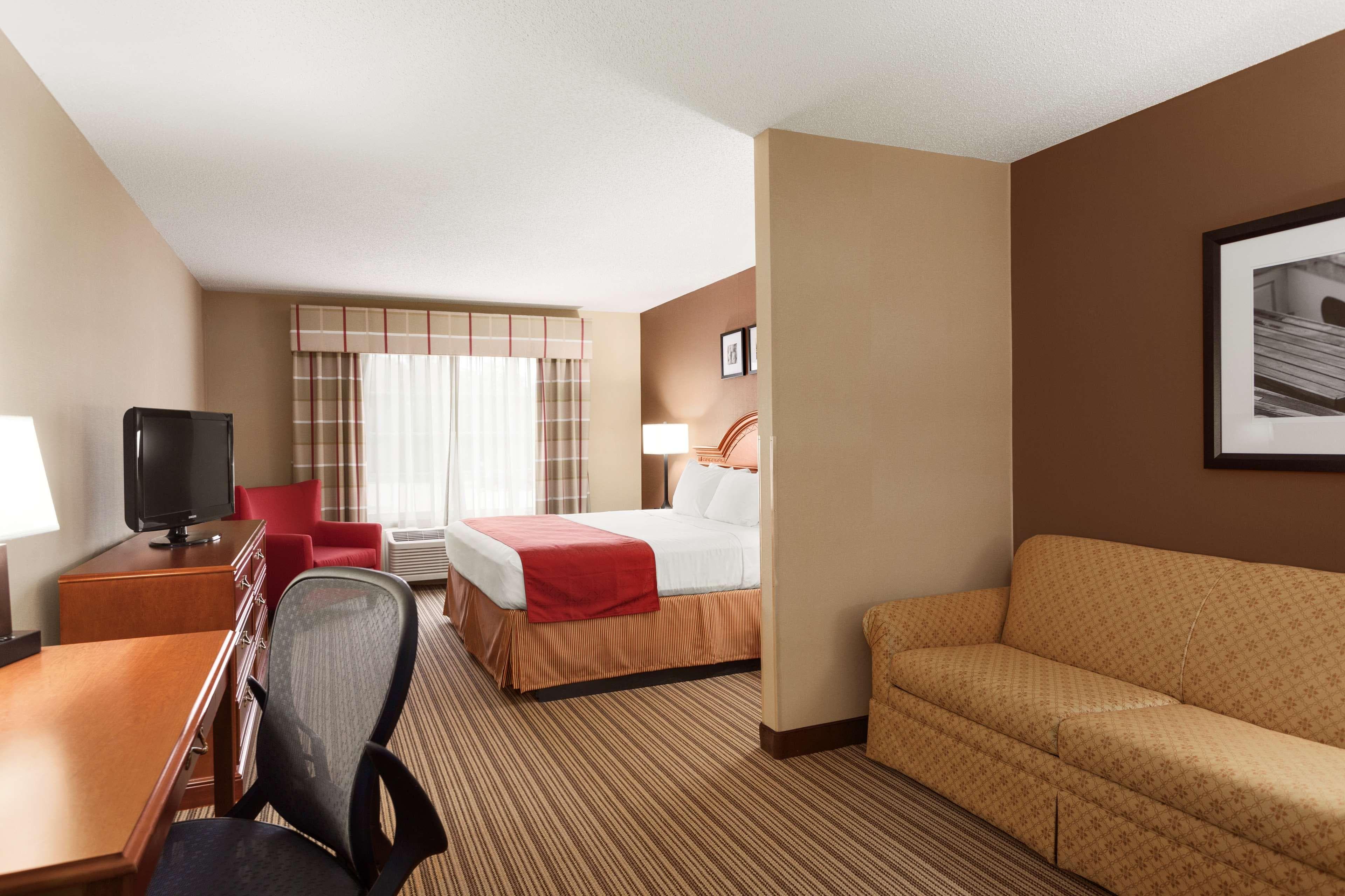 Country Inn & Suites by Radisson, Bel Air/Aberdeen, MD — 6