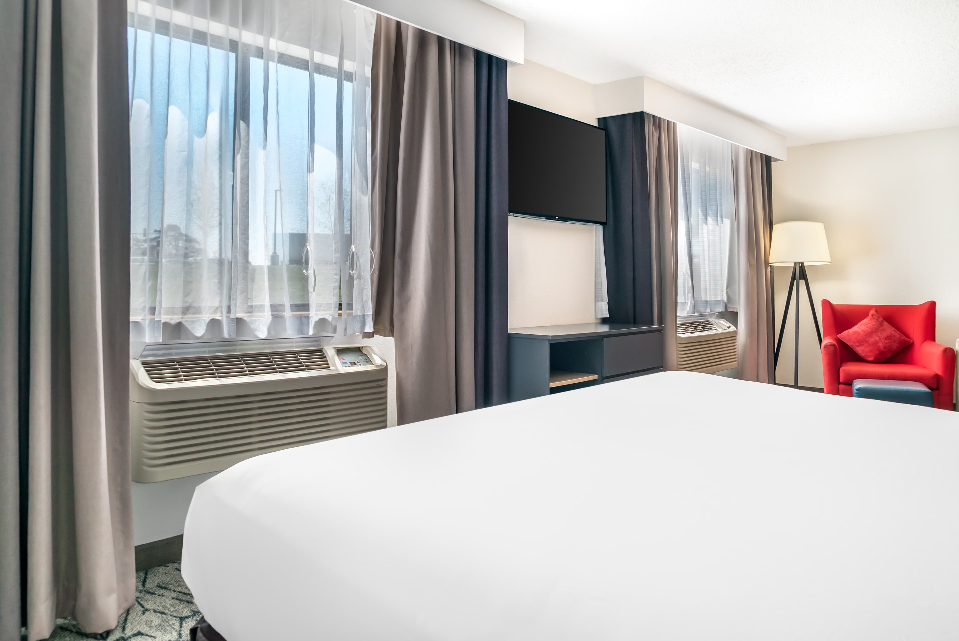 Country Inn & Suites by Radisson, Frederick, MD — 15