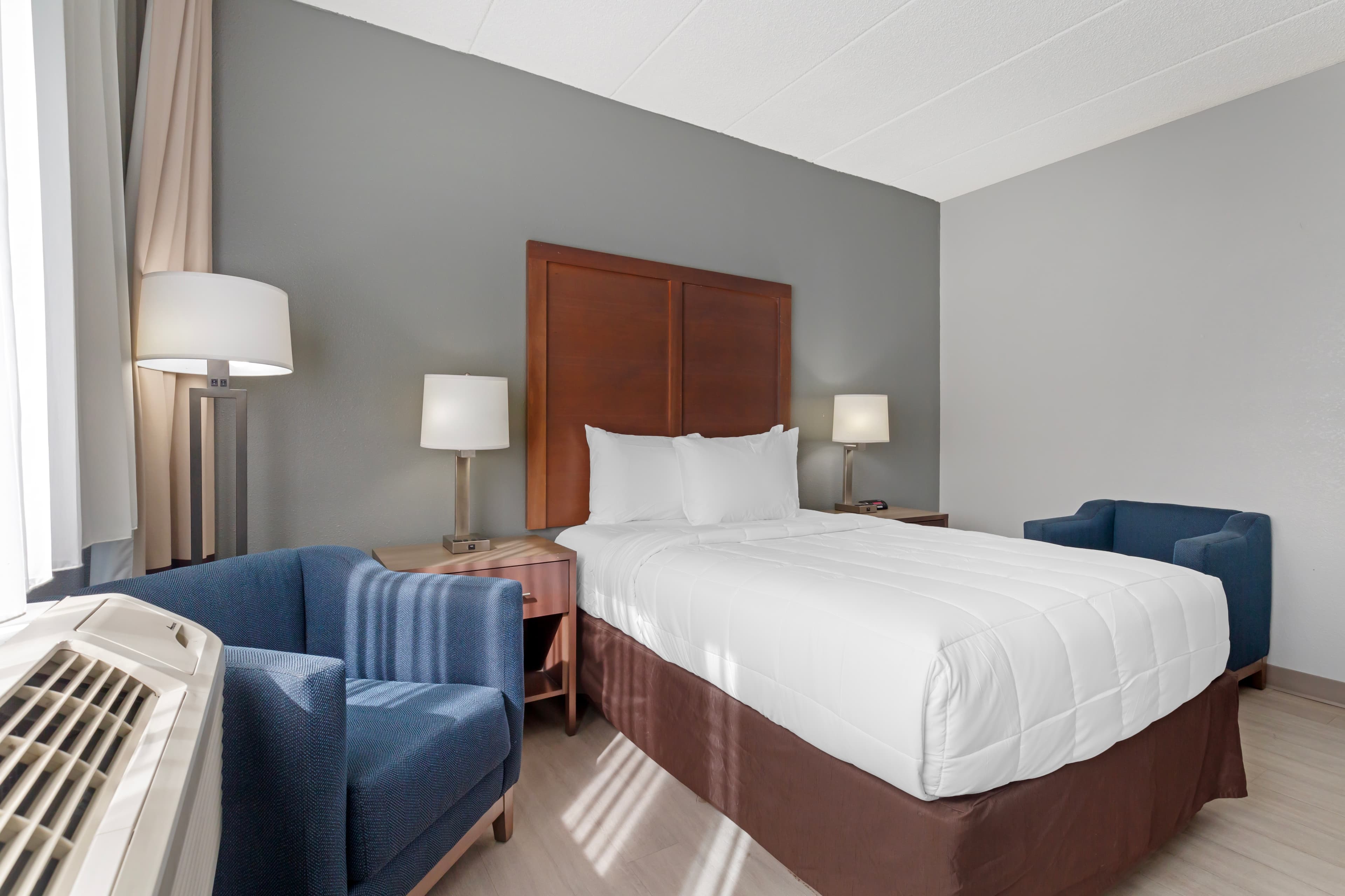Clarion Hotel & Suites BWI Airport North — 9