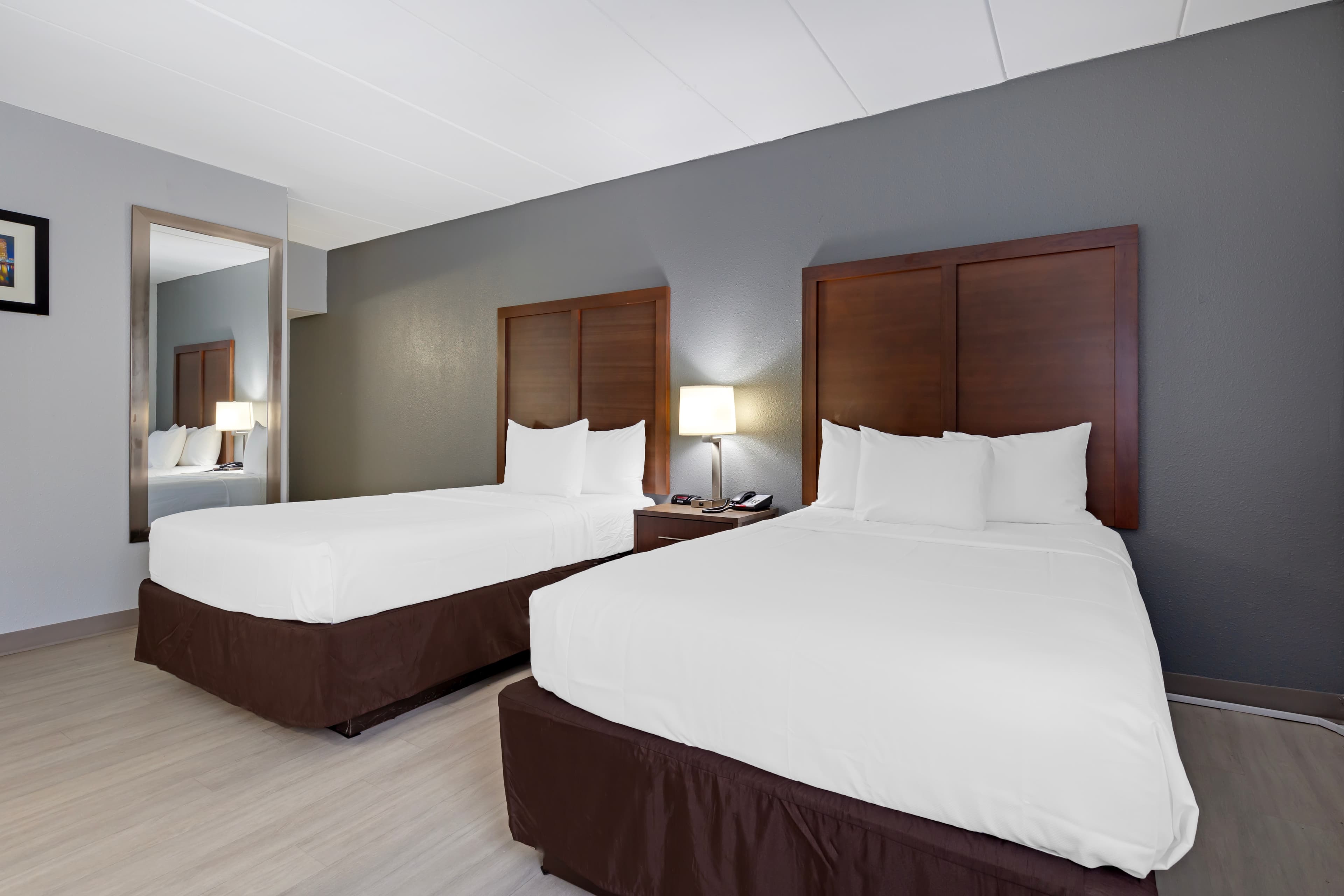 Clarion Hotel & Suites BWI Airport North — 19