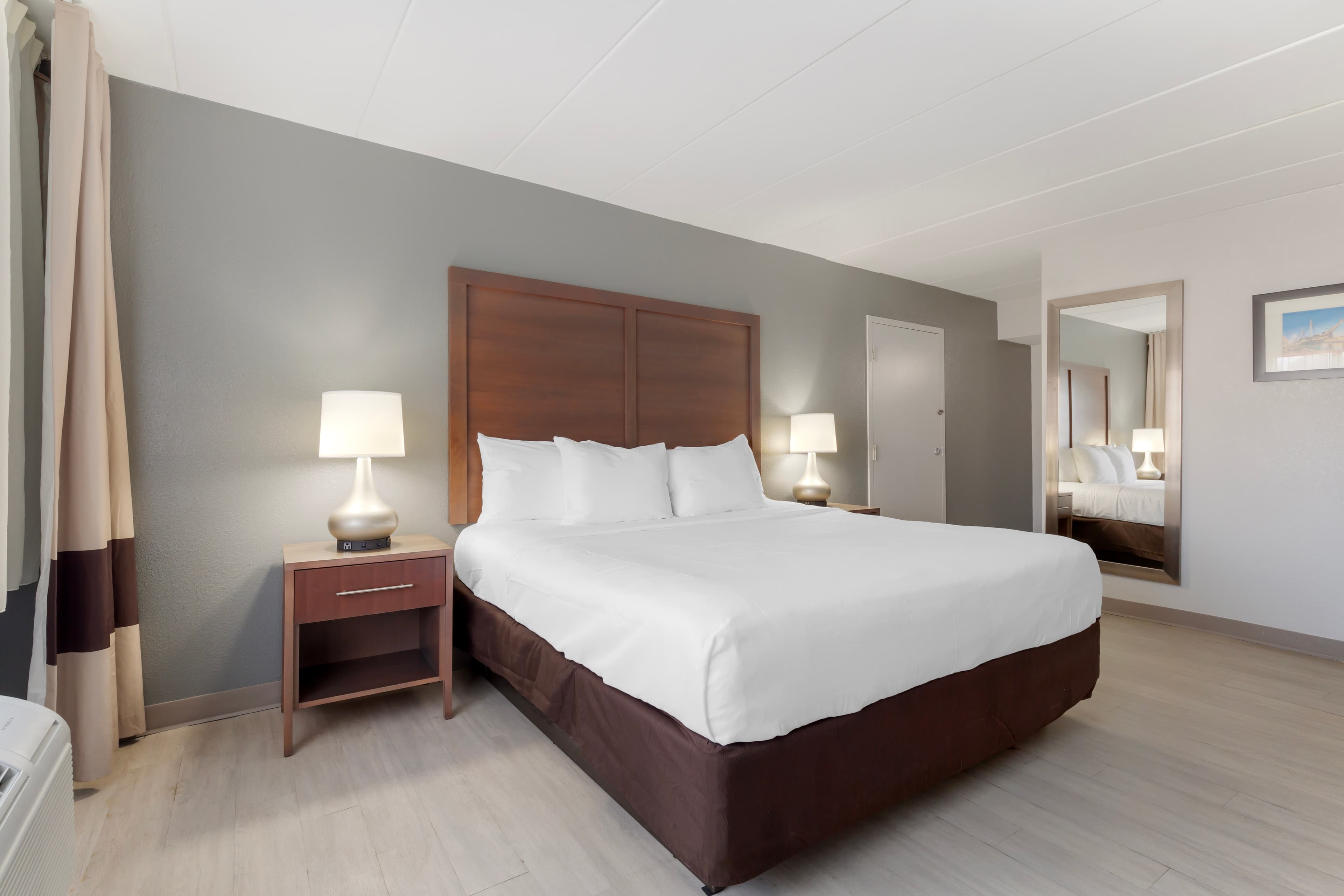 Clarion Hotel & Suites BWI Airport North — 28