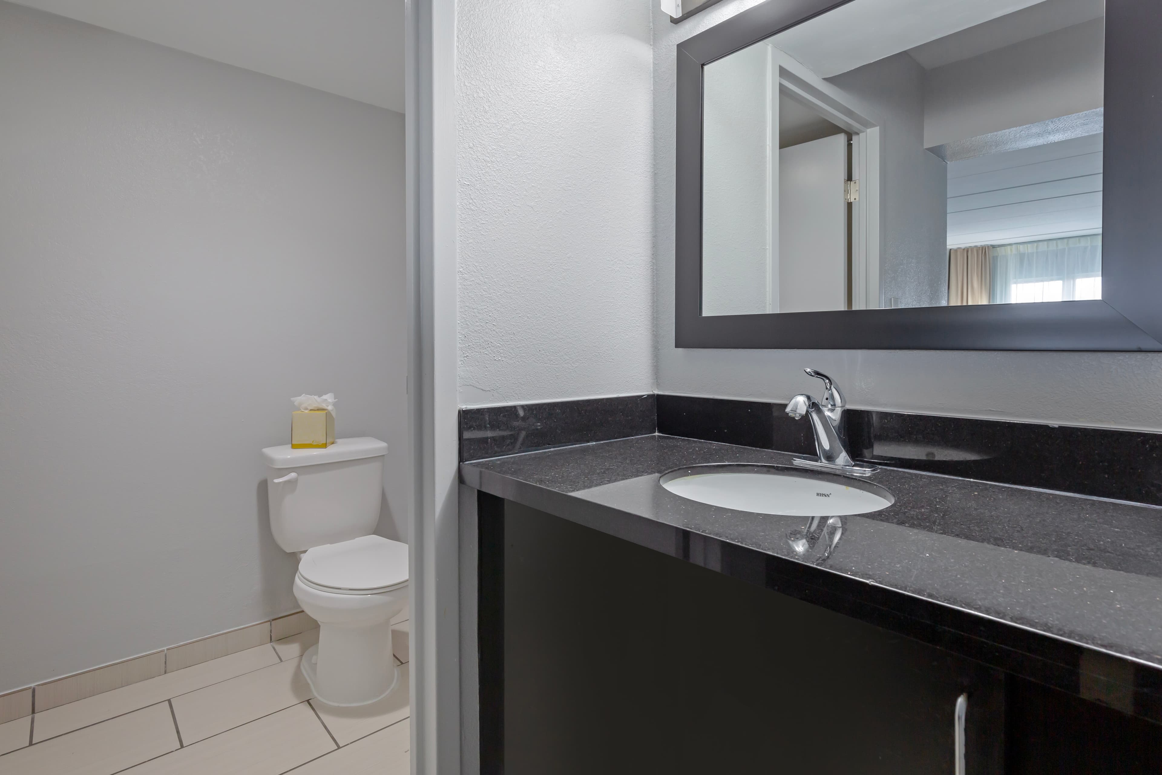 Clarion Hotel & Suites BWI Airport North — 30