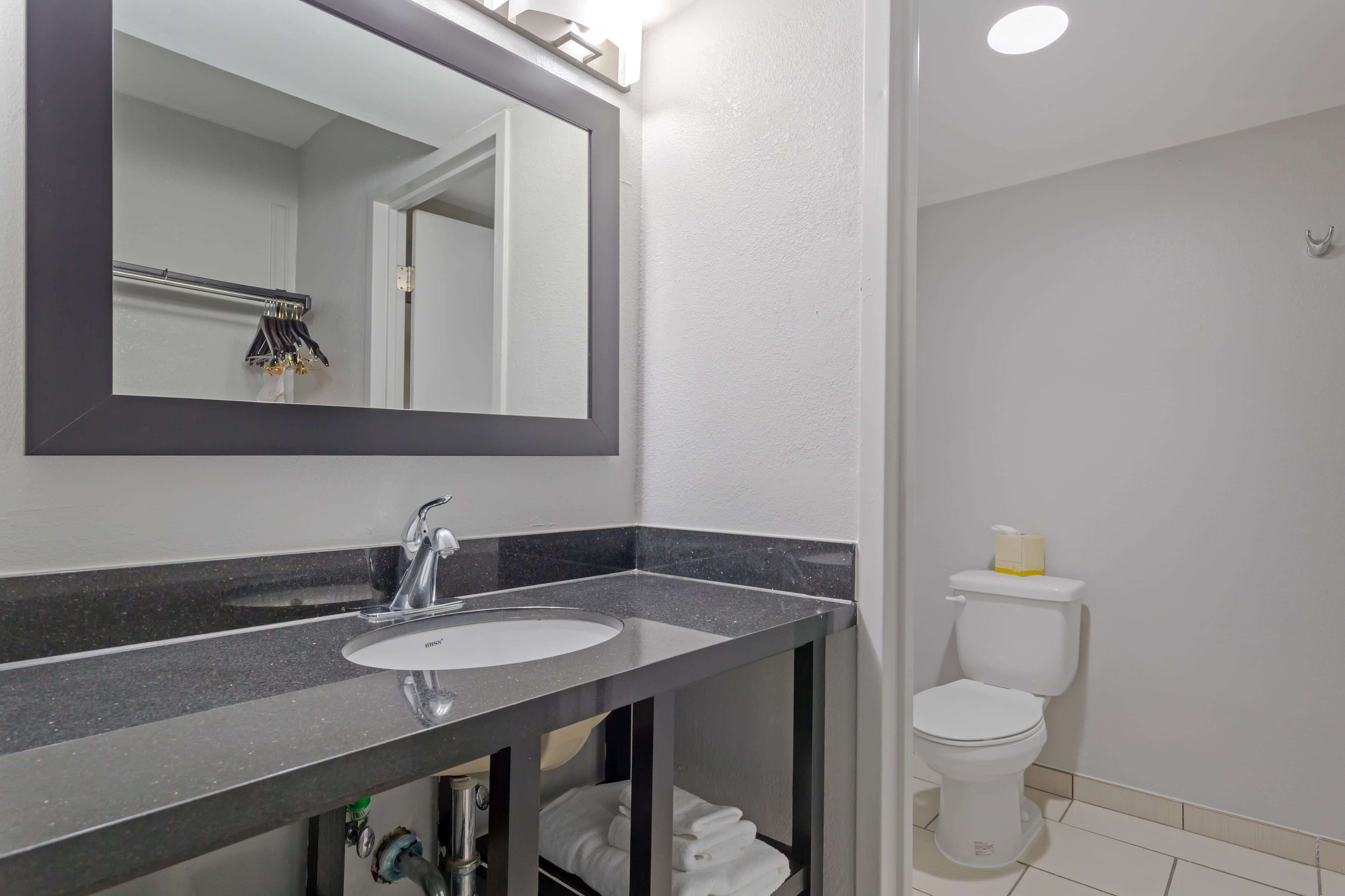 Clarion Hotel & Suites BWI Airport North — 31
