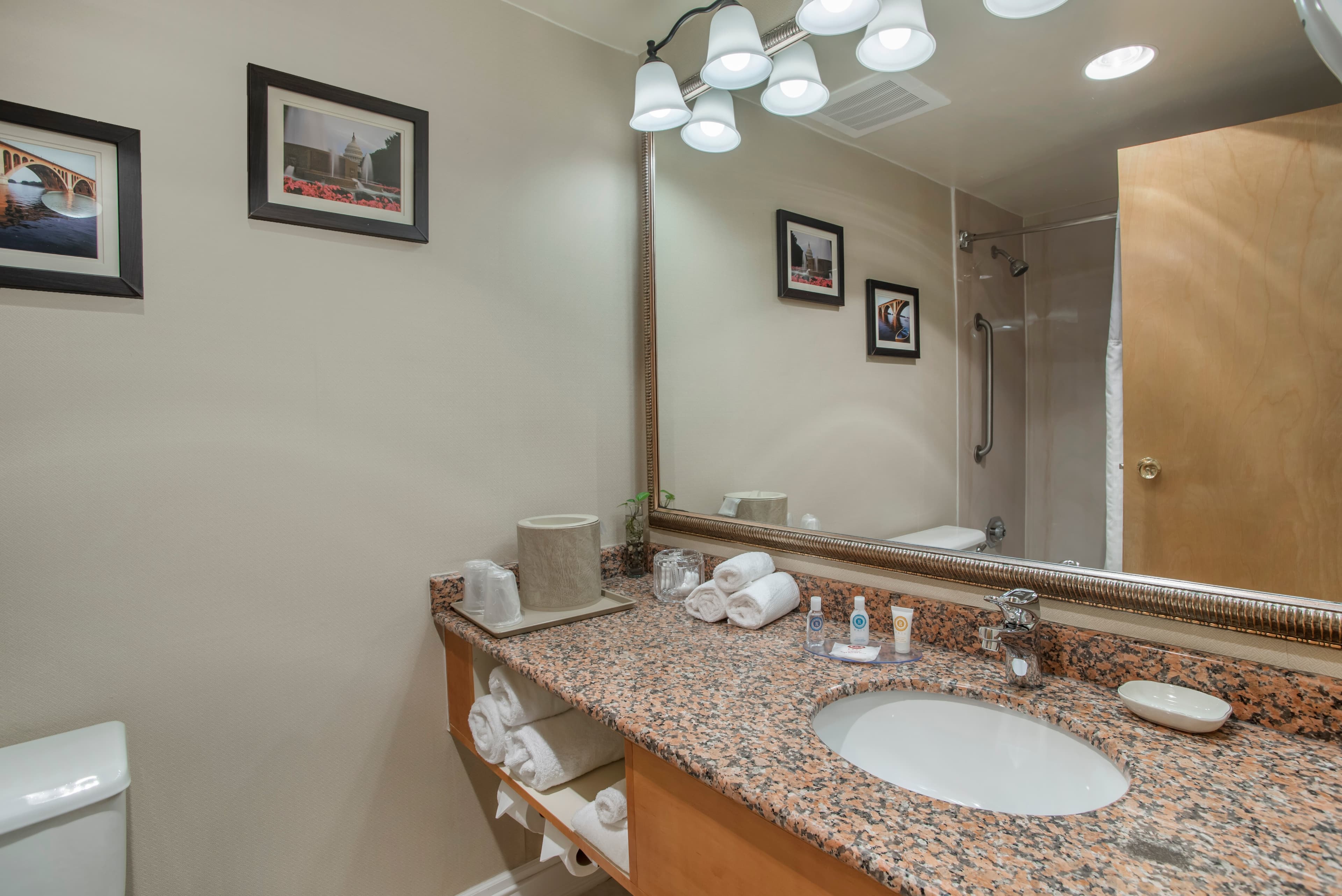 Comfort Inn Shady Grove - Gaithersburg - Rockville — 11