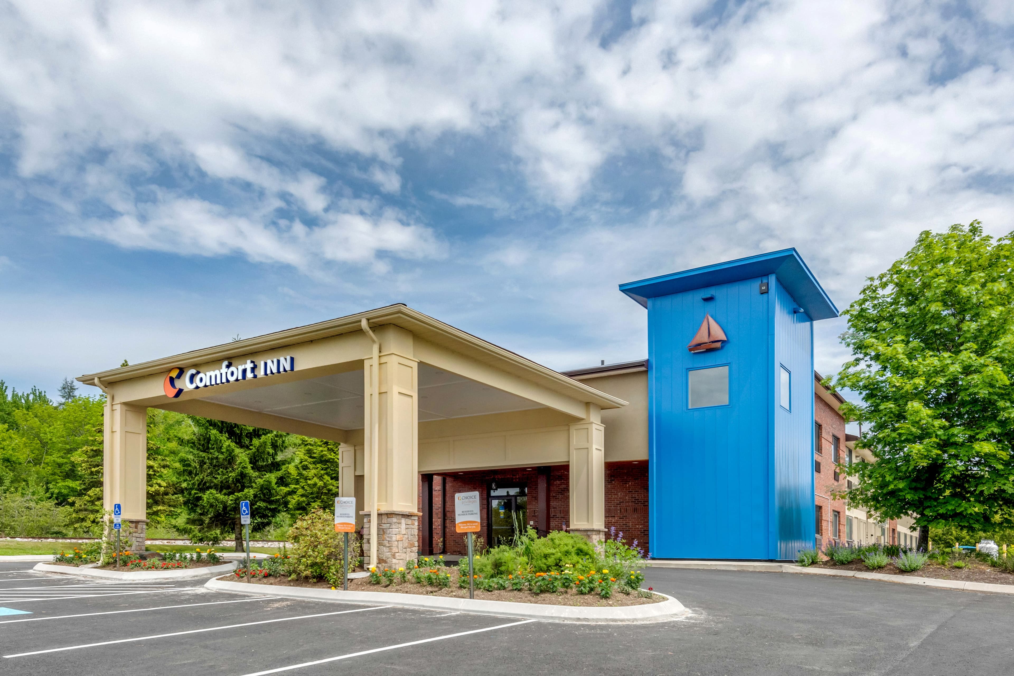 Comfort Inn Ellsworth - Bar Harbor - Image 1
