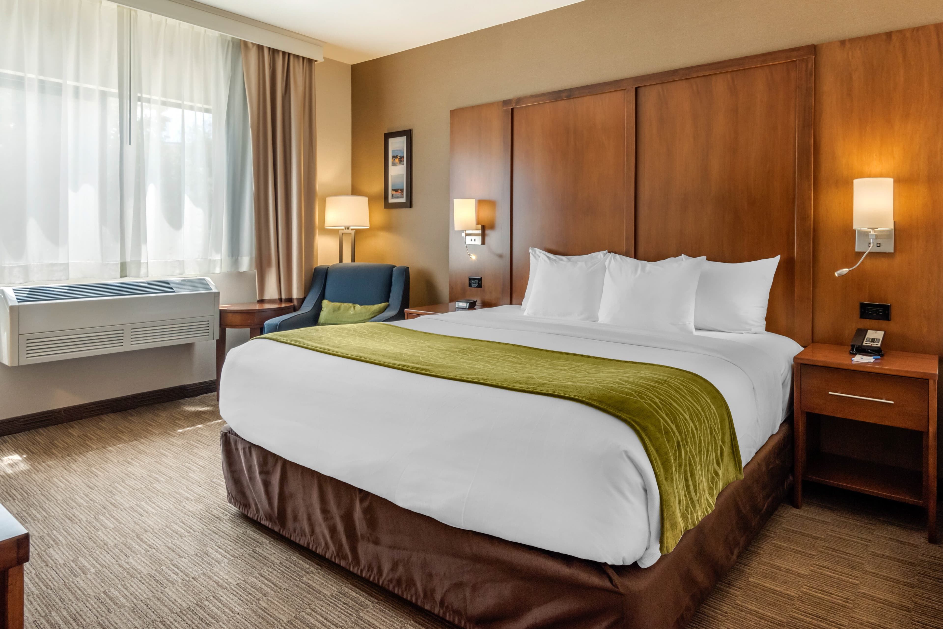 Comfort Inn Ellsworth - Bar Harbor - Image 2