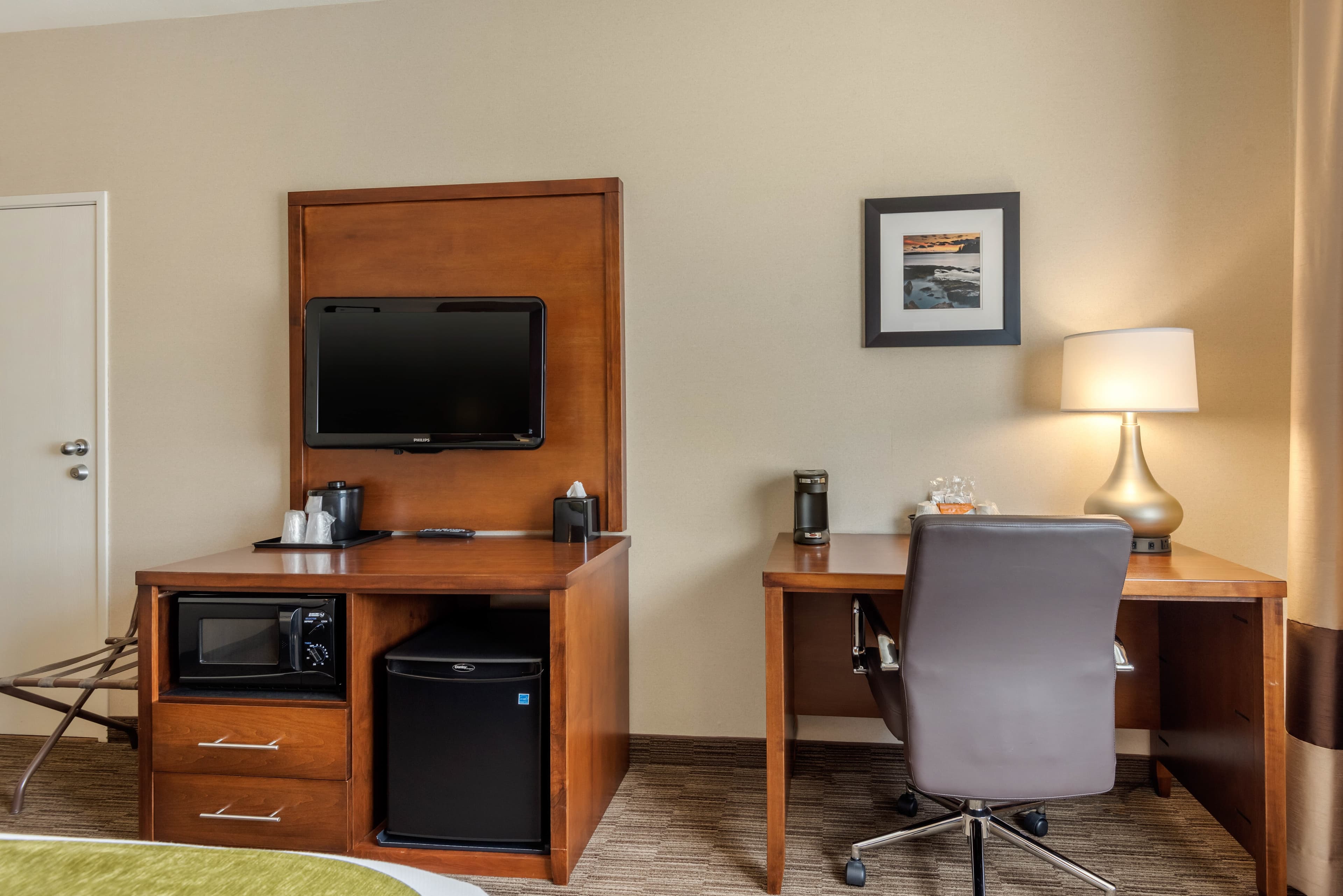 Comfort Inn Ellsworth - Bar Harbor - Image 5