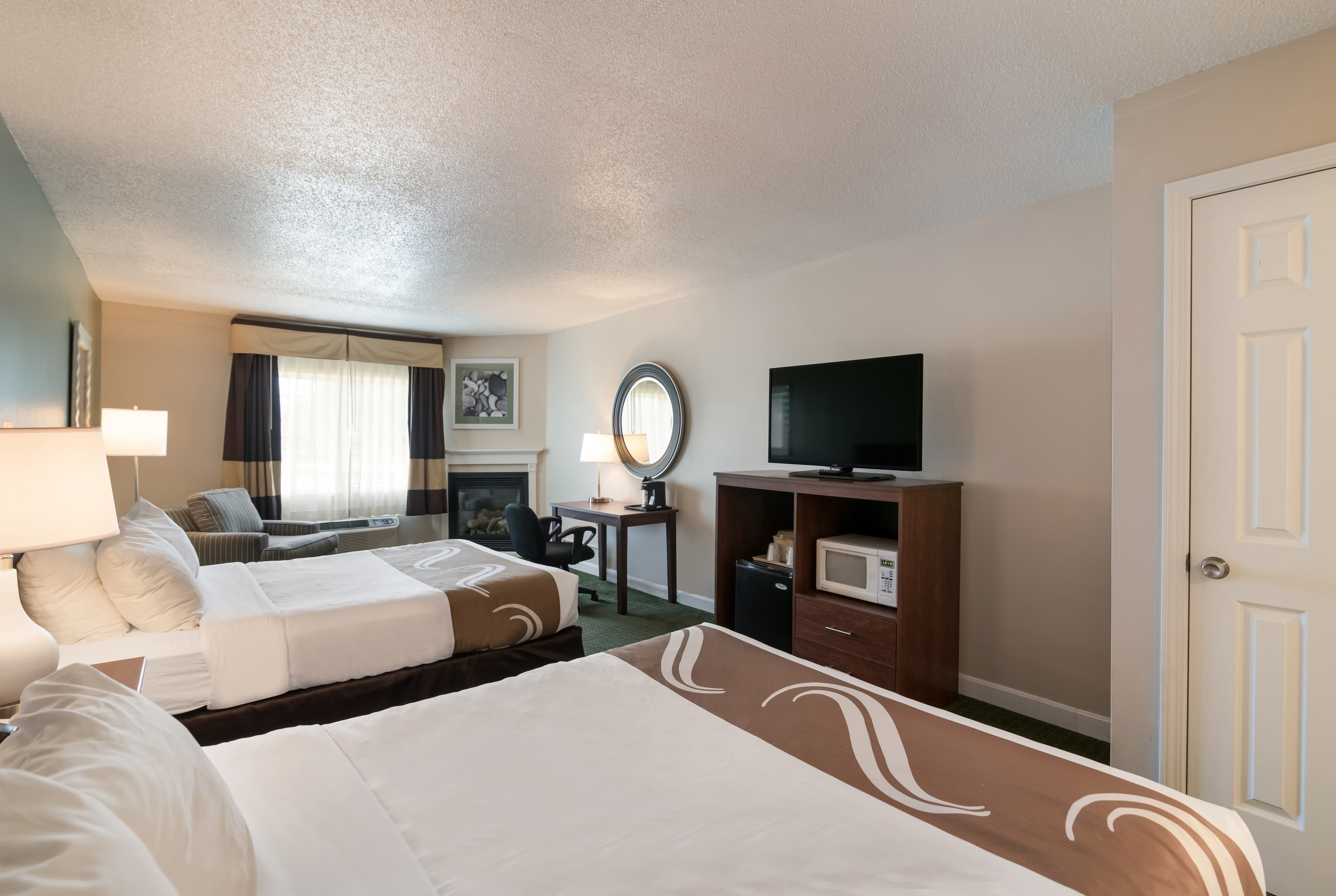Quality Inn & Suites Auburn I-95 — 20