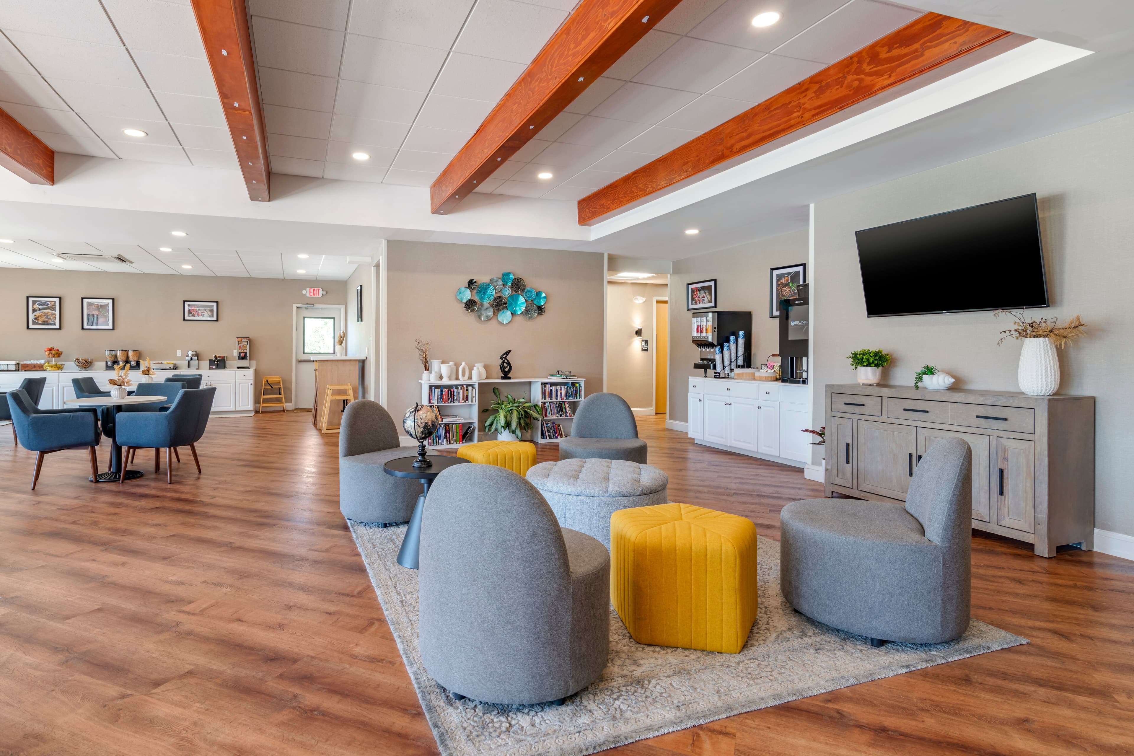 Casco Bay Hotel Portland Airport - Maine Mall, an Ascend Collection Hotel - Image 1
