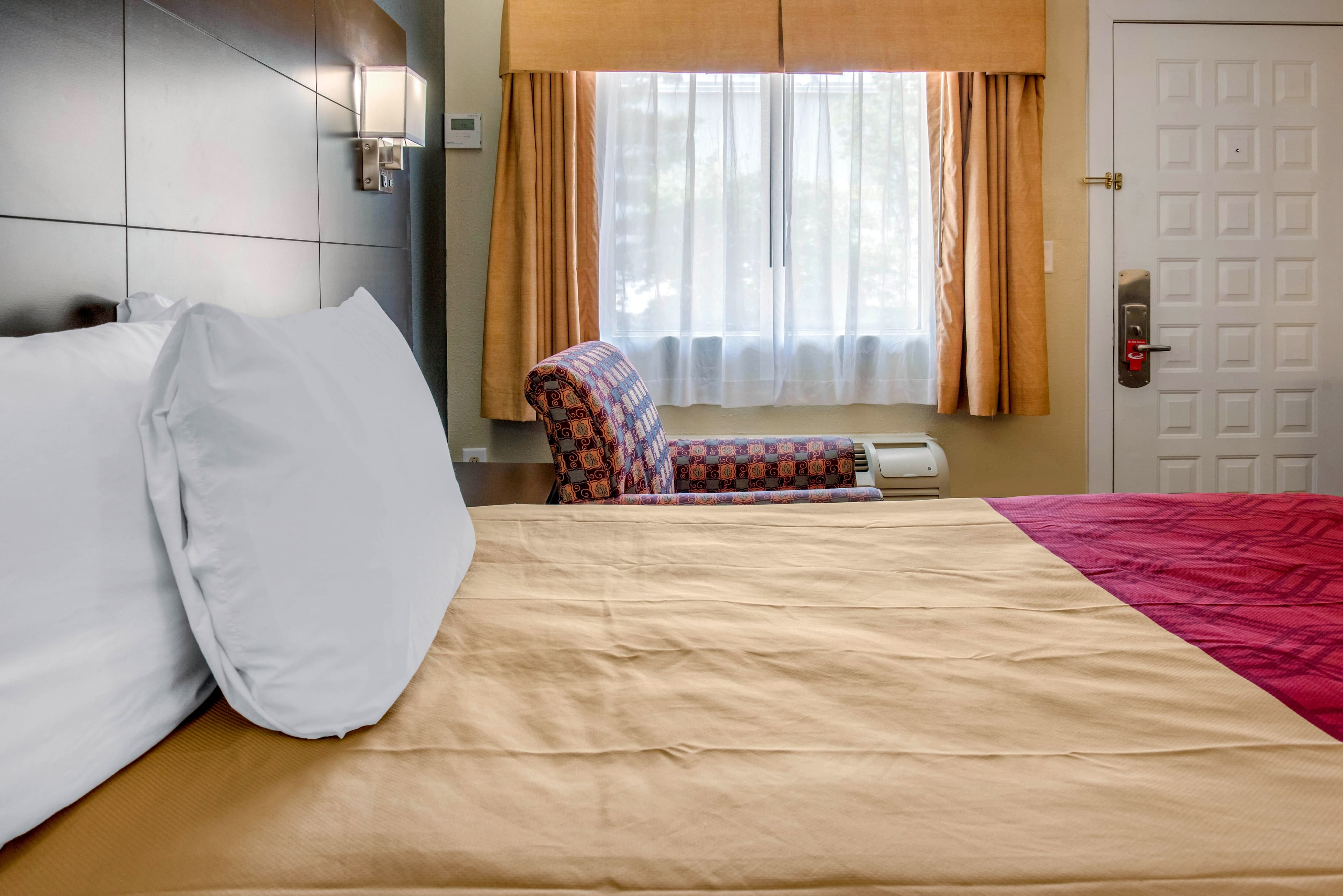 Econo Lodge Freeport - Brunswick Area - Image 2