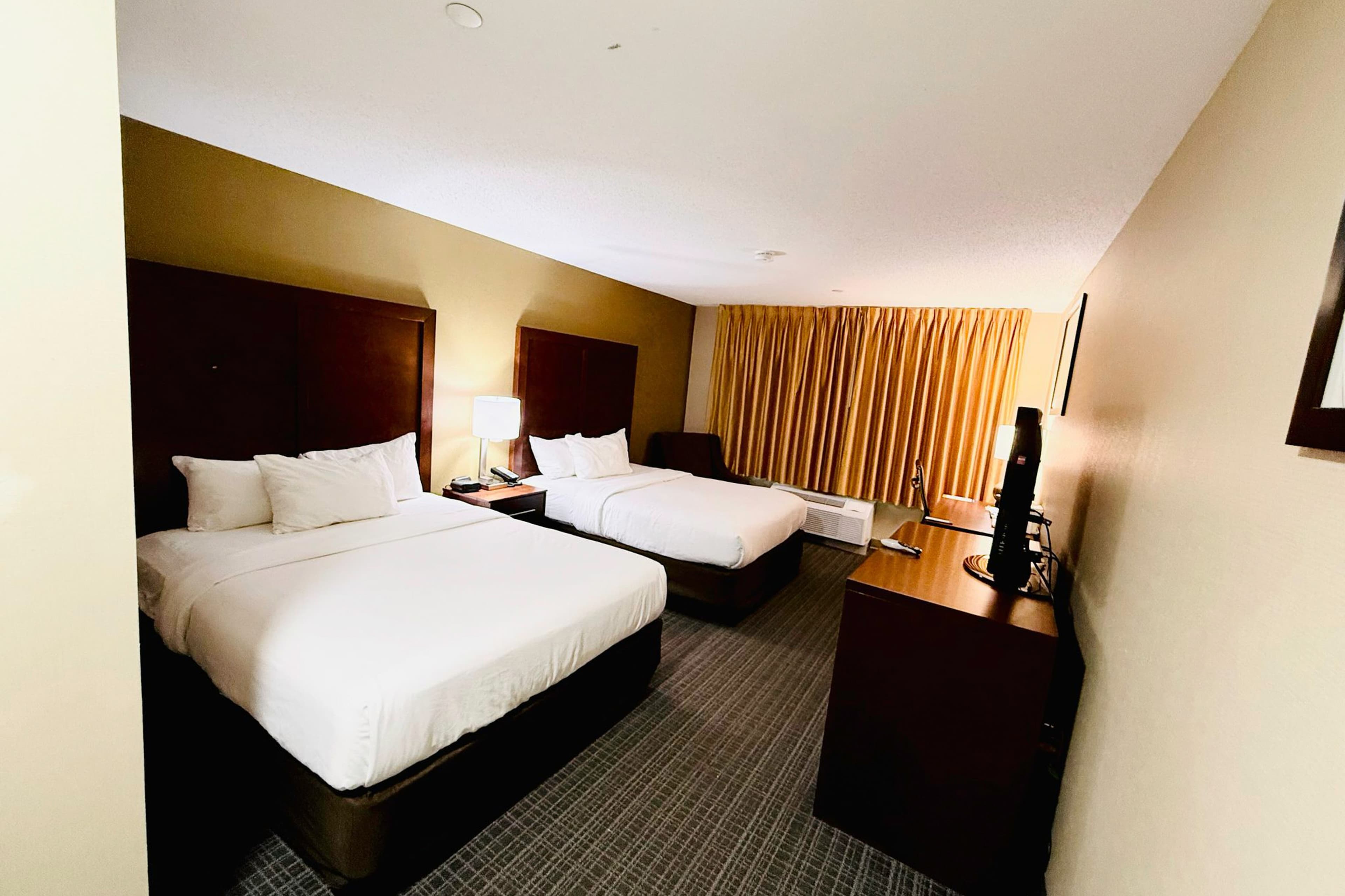 Comfort Inn & Suites Scarborough-Portland - Image 5