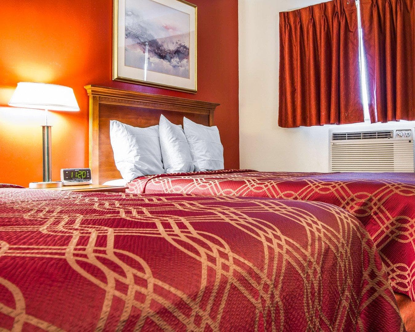 Rodeway Inn & Suites Brunswick near Hwy 1 — 11