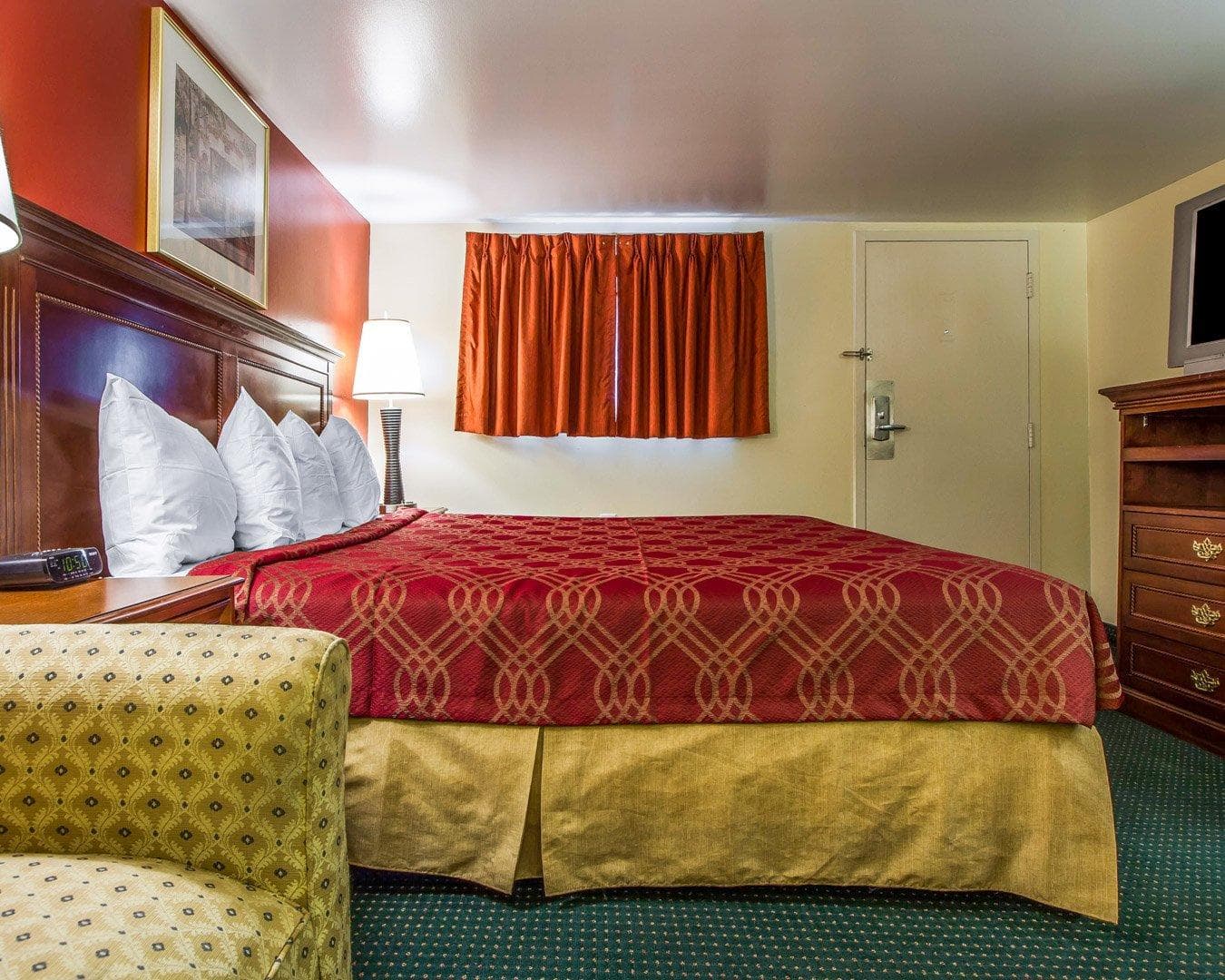 Rodeway Inn & Suites Brunswick near Hwy 1 — 14