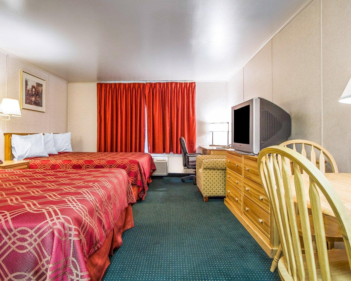 Rodeway Inn & Suites Brunswick near Hwy 1 — 20