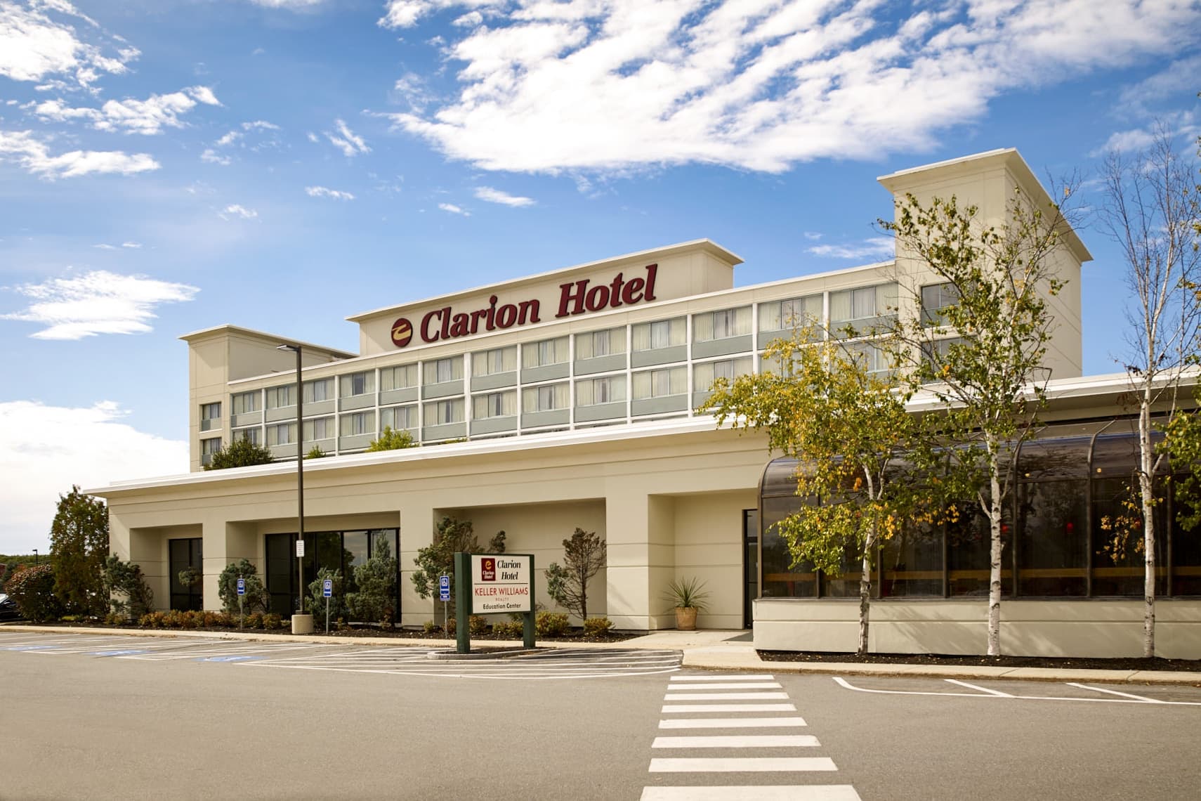 Clarion Hotel Portland Airport ME - Image 1