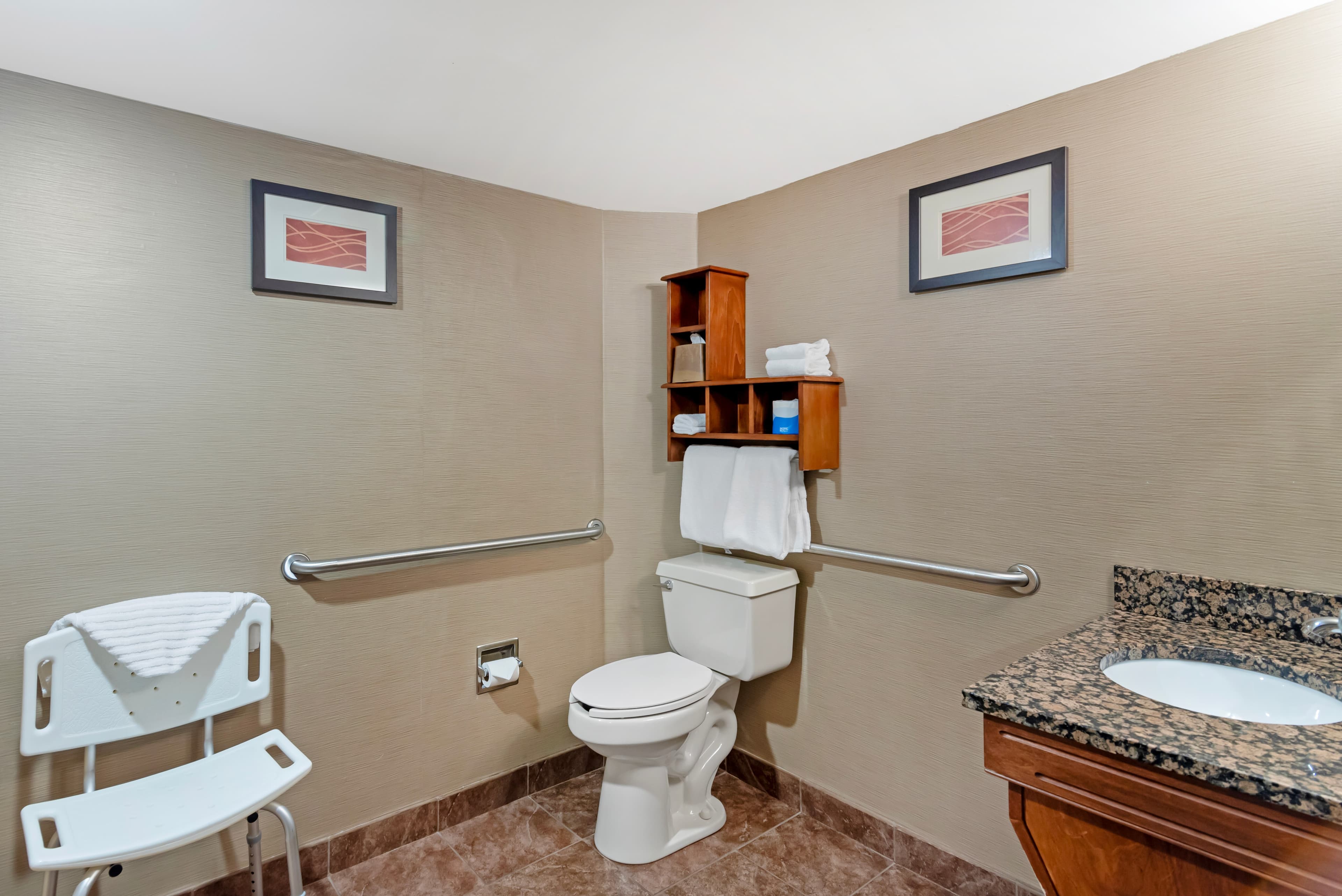 Comfort Inn Bangor North - Image 5