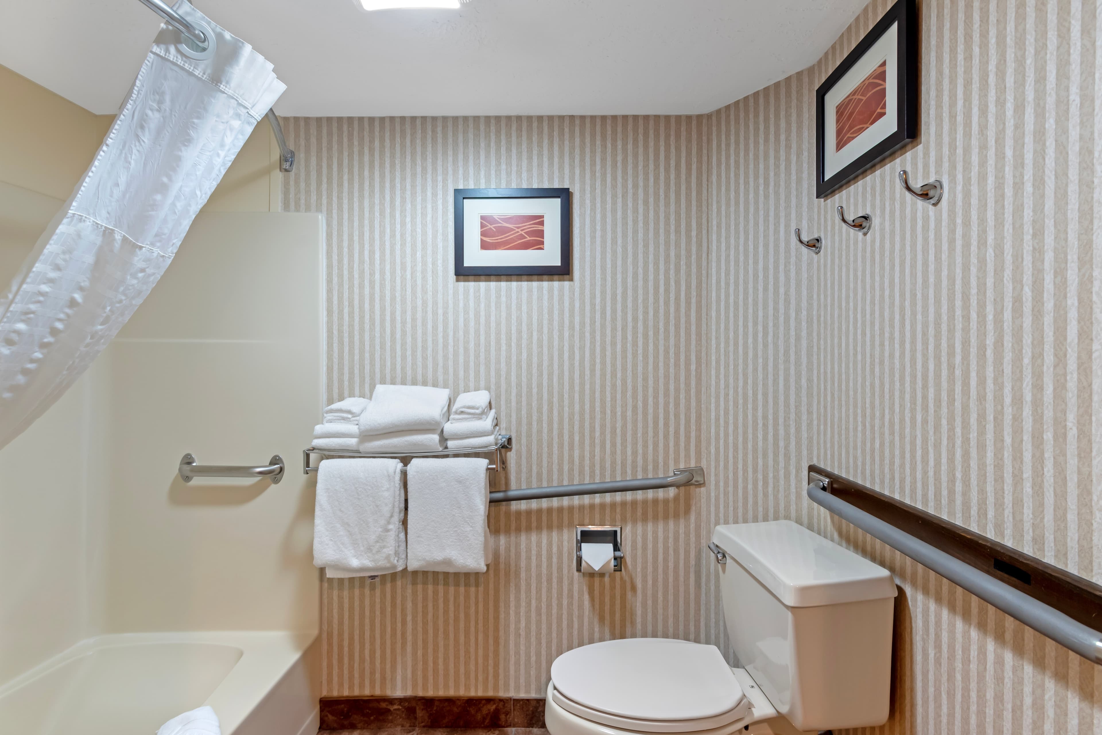 Comfort Inn Bangor North — 10