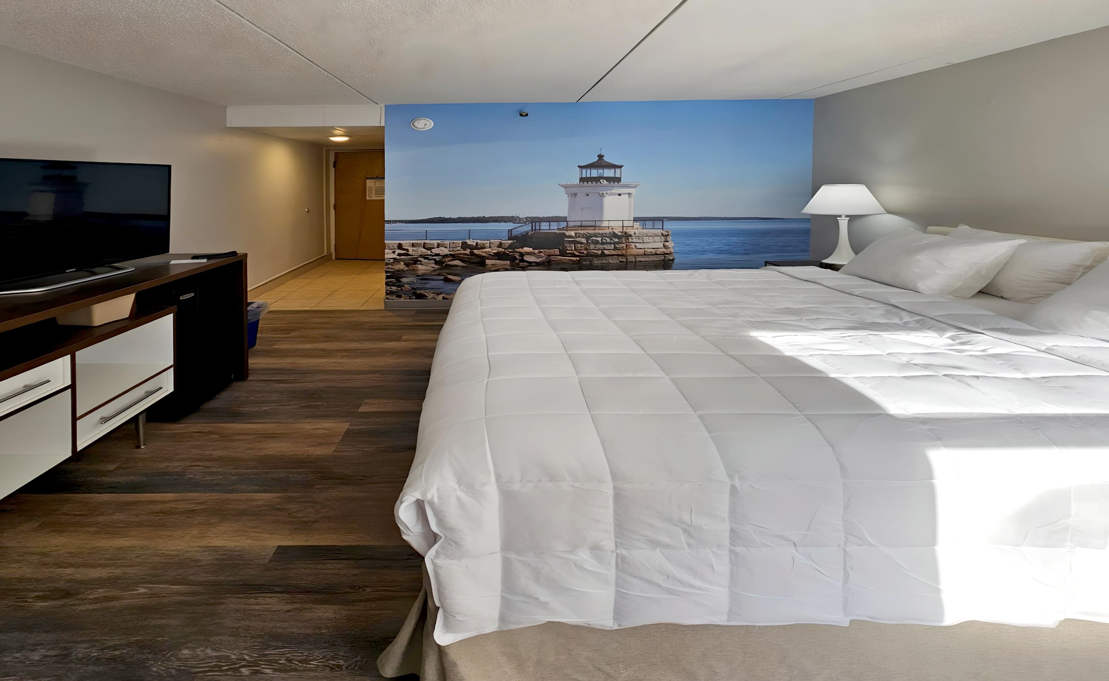 Clarion Pointe South Portland — 13