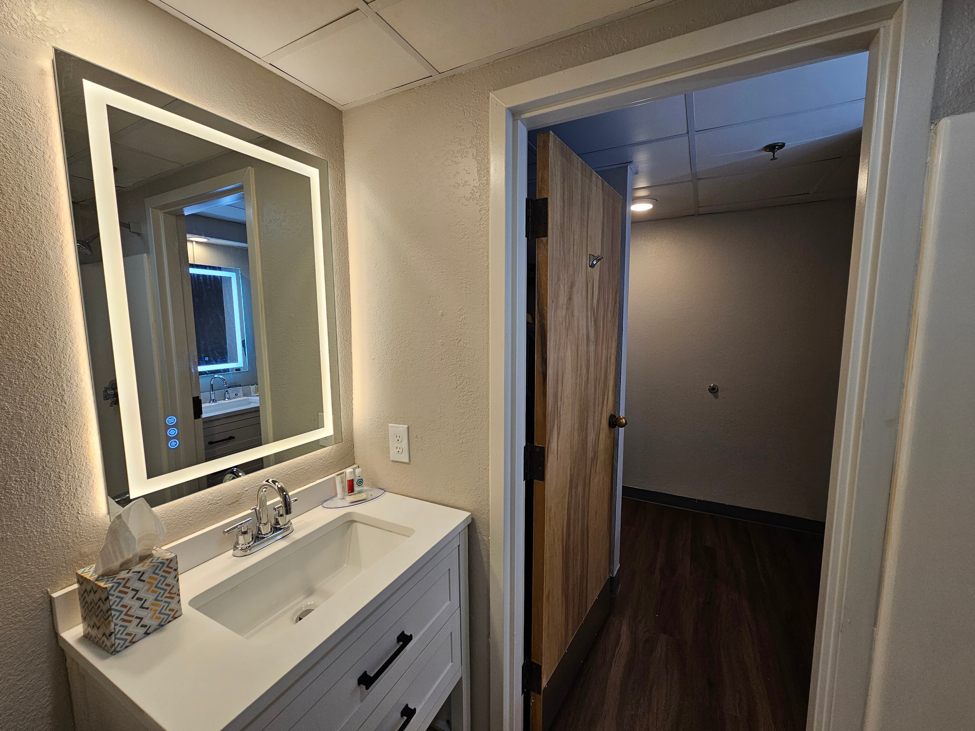 Clarion Pointe South Portland - Image 5