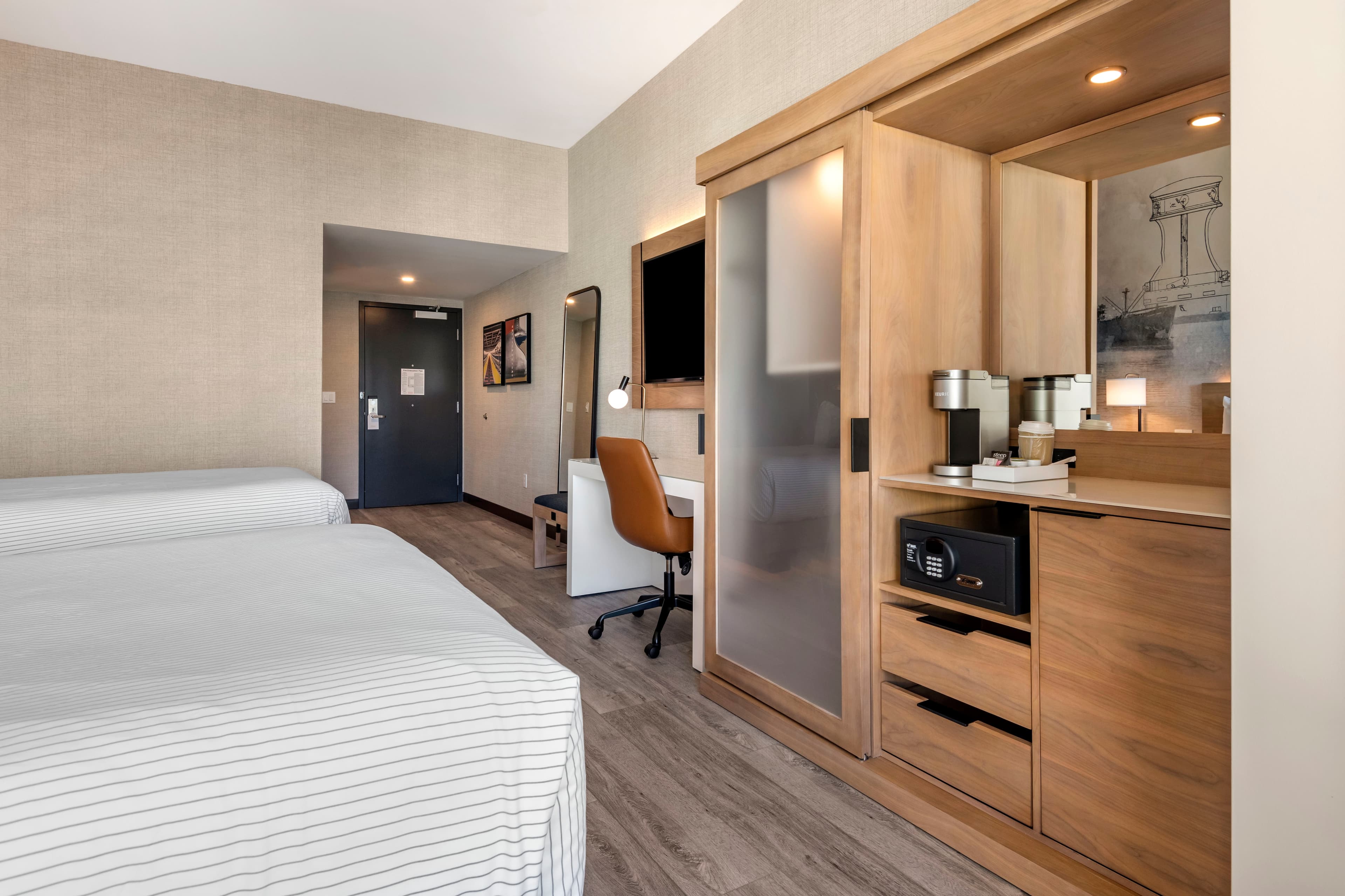 Cambria Hotel Portland Downtown Old Port — 7