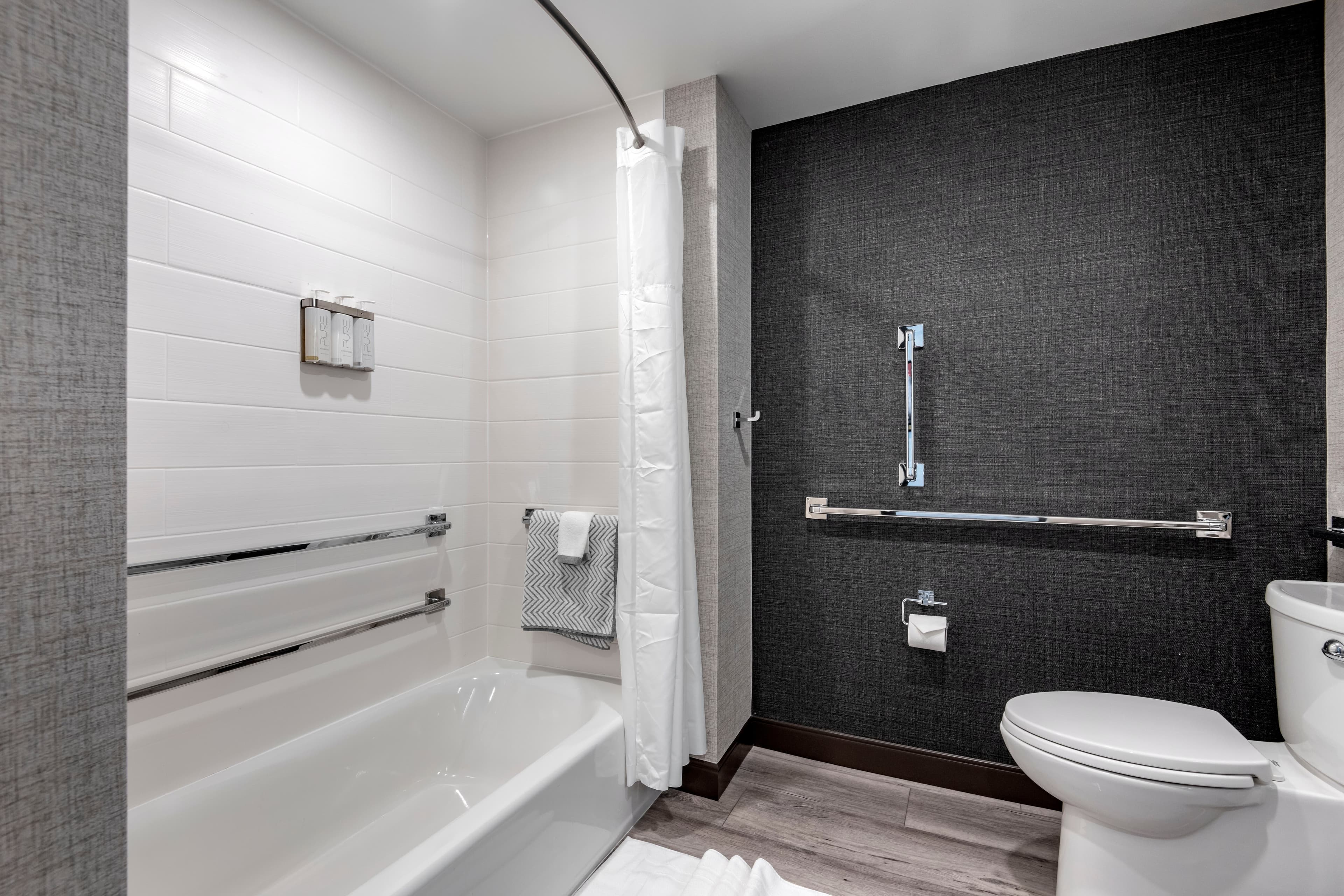 Cambria Hotel Portland Downtown Old Port — 9