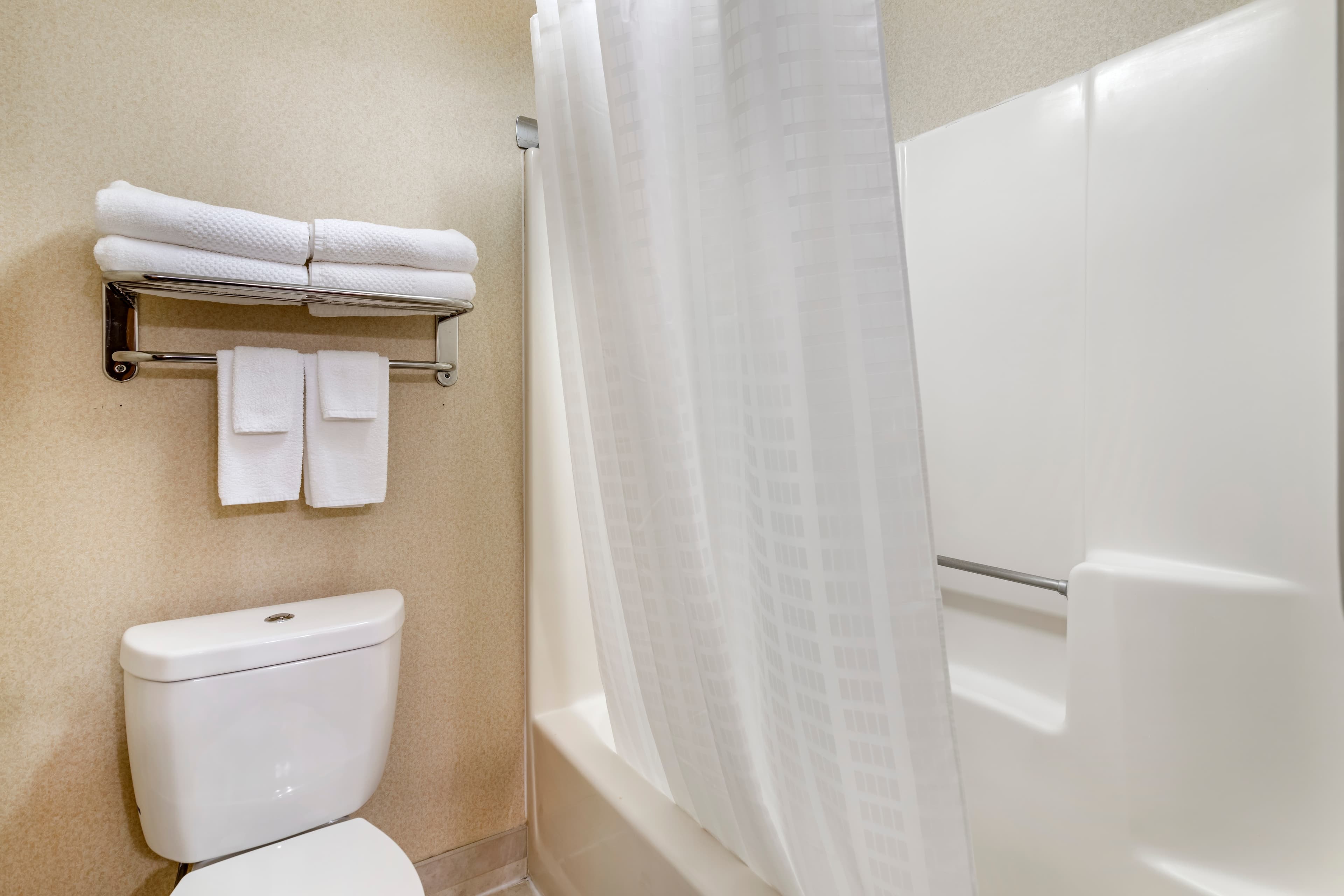 Quality Inn at Bangor Mall - Image 5