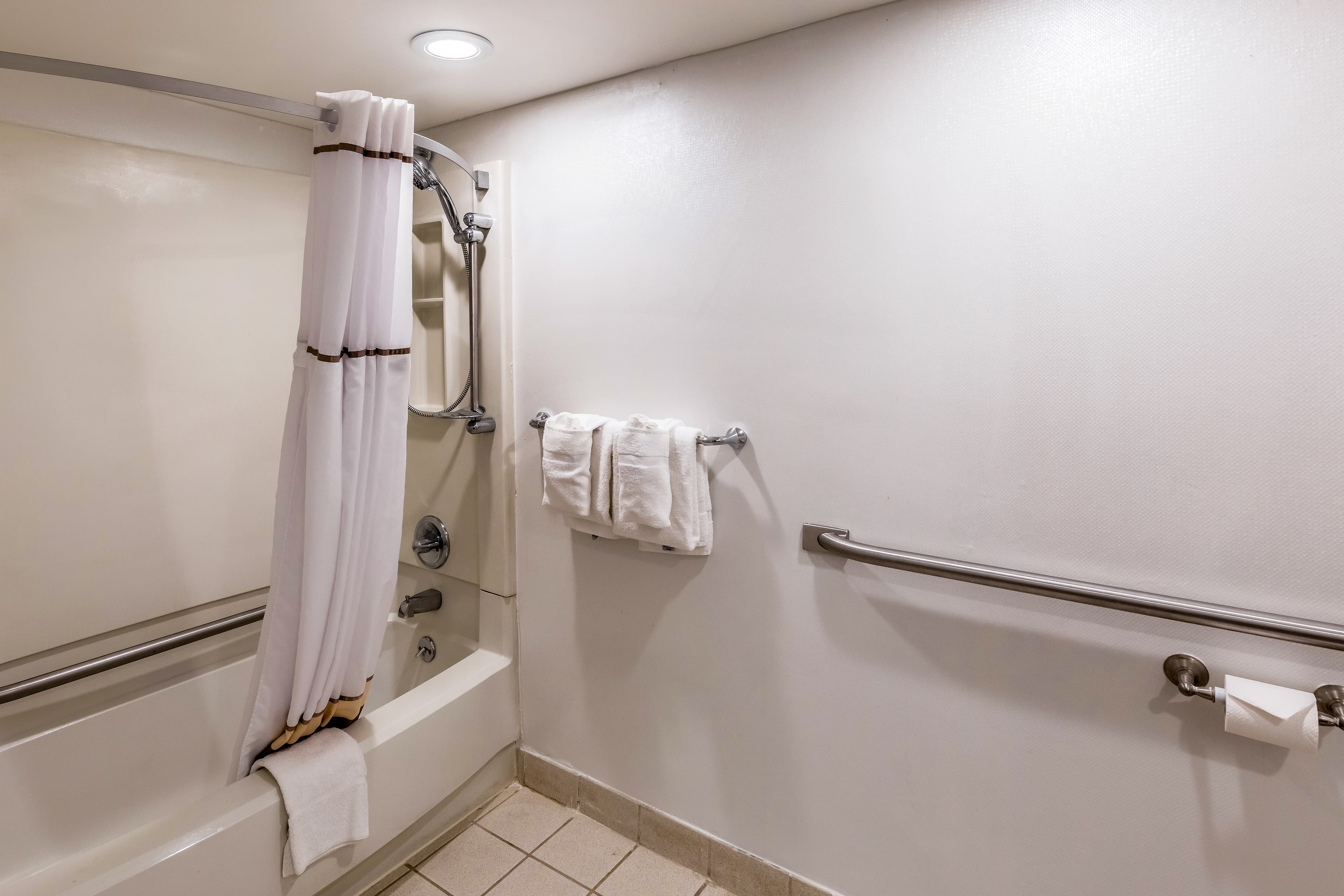Quality Inn University — 6