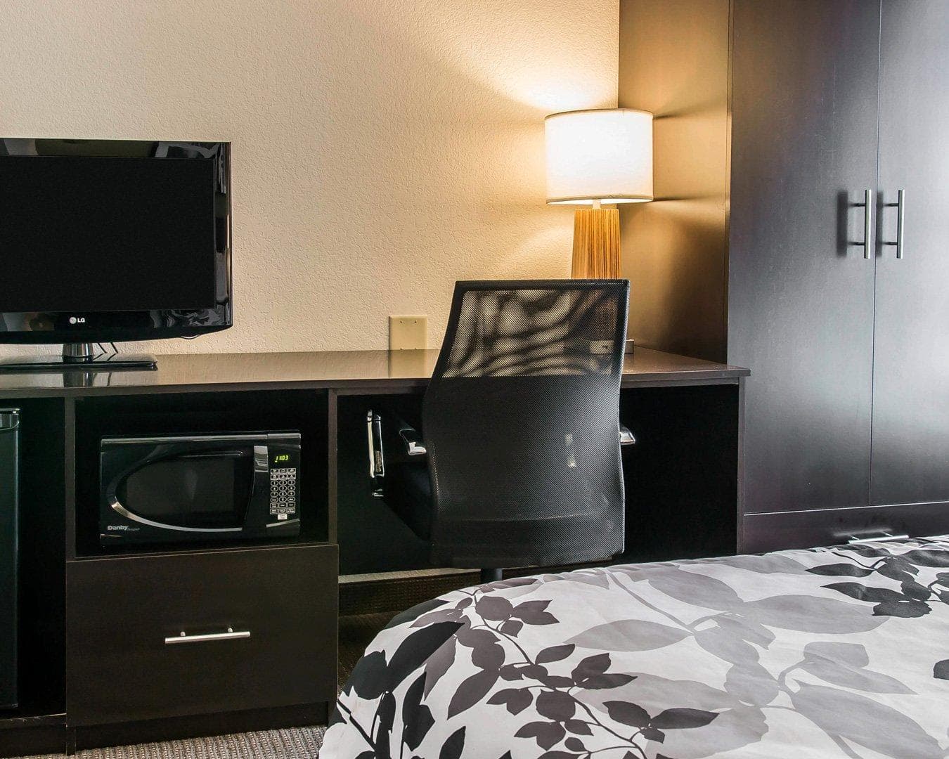 Sleep Inn Midland - Bay City West — 8