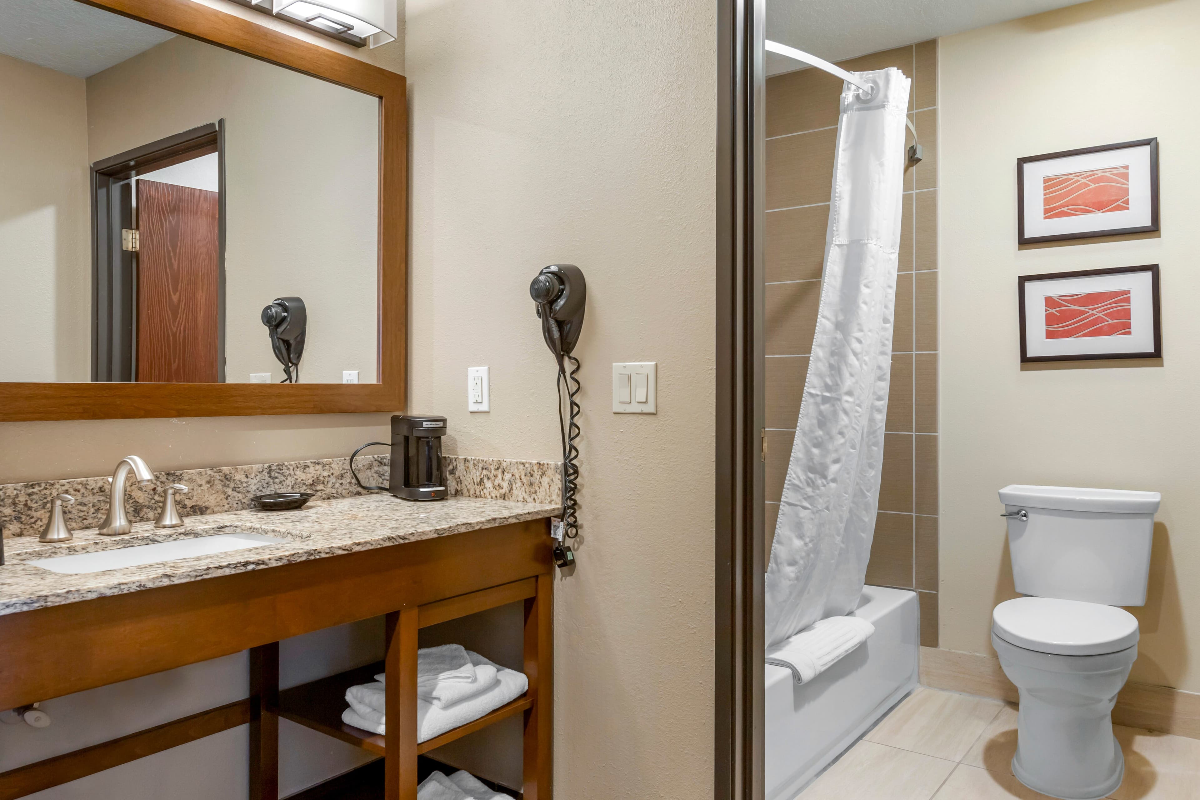 Comfort Inn Sault Ste. Marie MI — 19