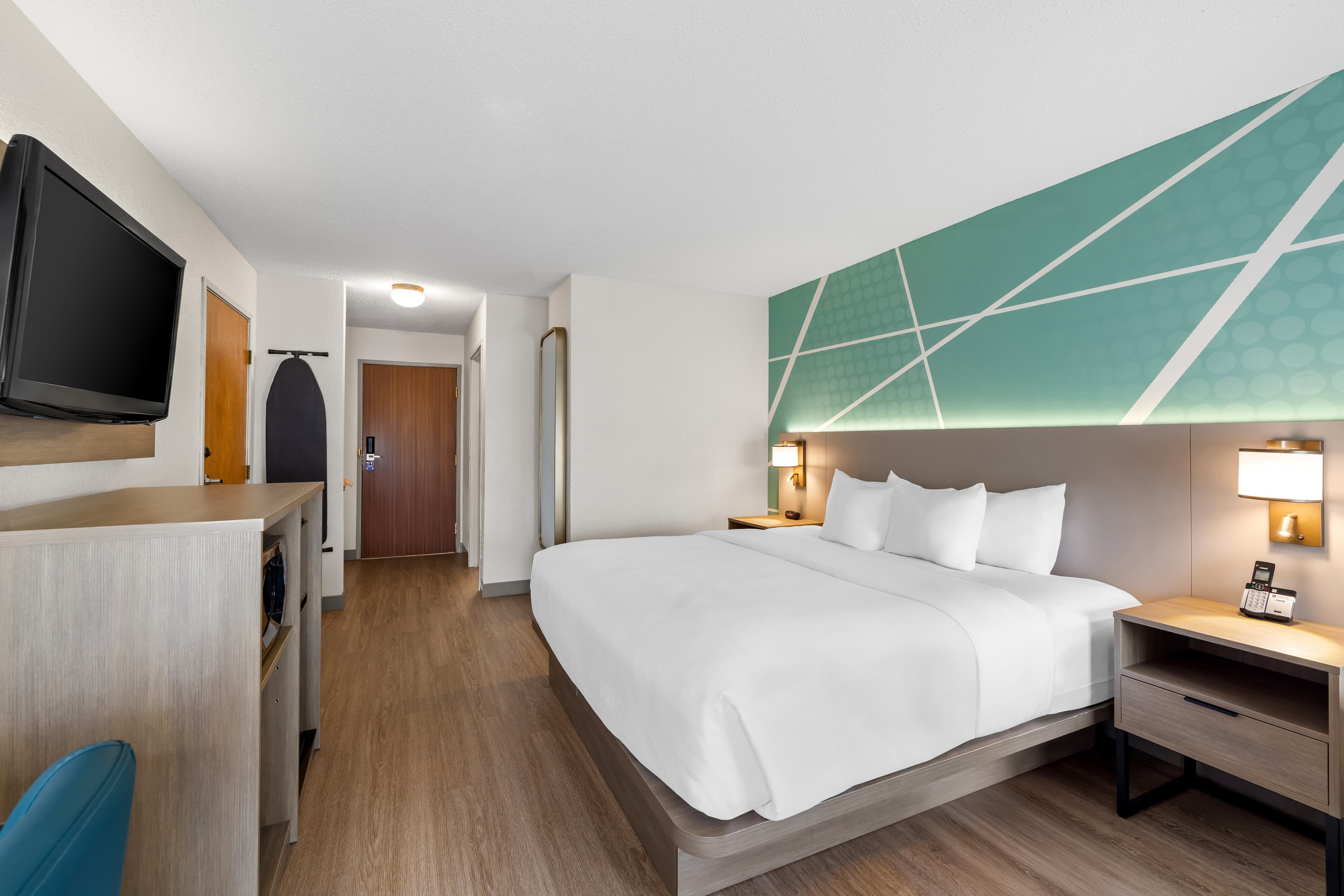 Comfort Inn & Suites and Conference Center — 8