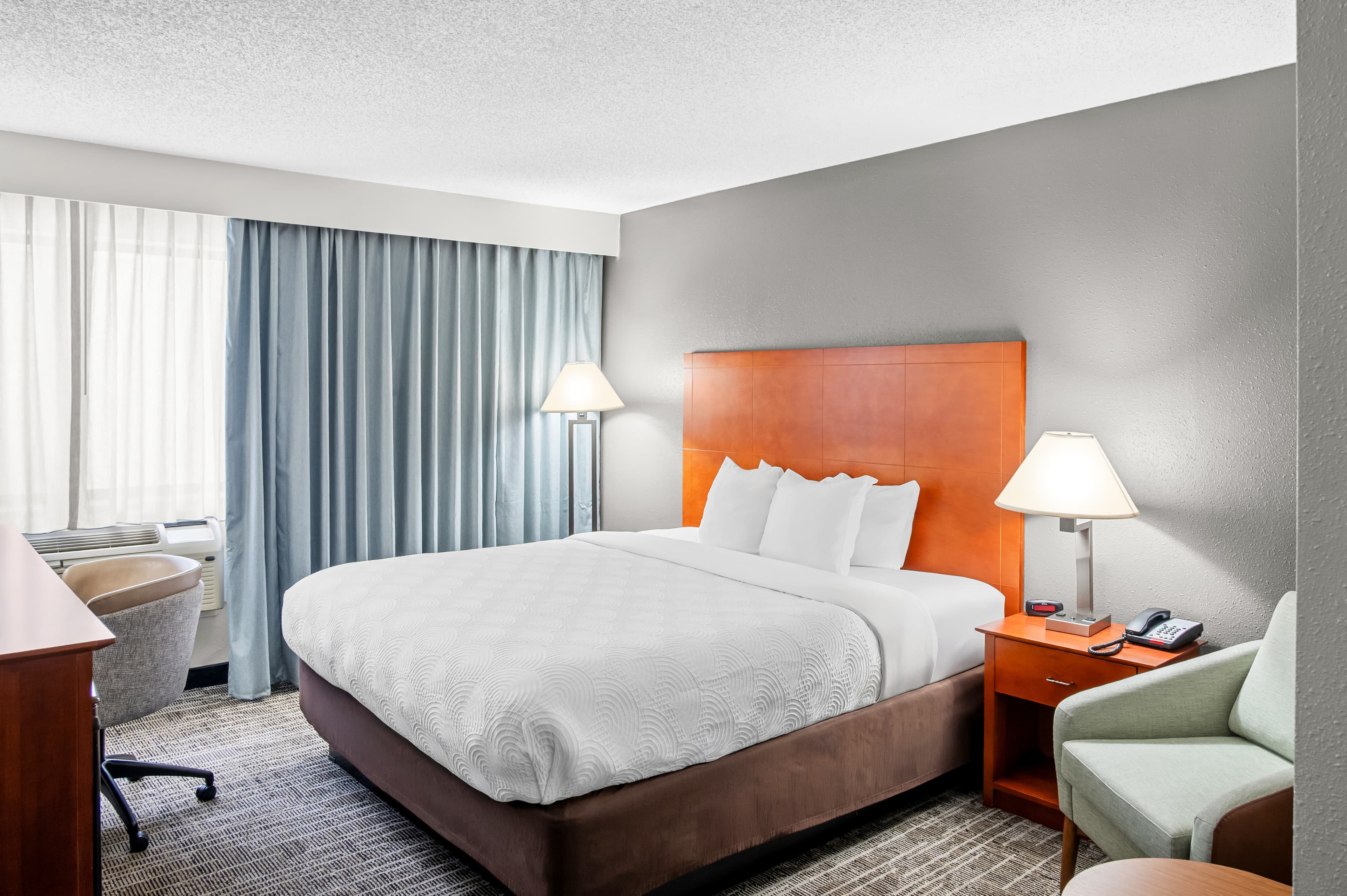 Country Inn & Suites by Radisson, Muskegon, MI — 2